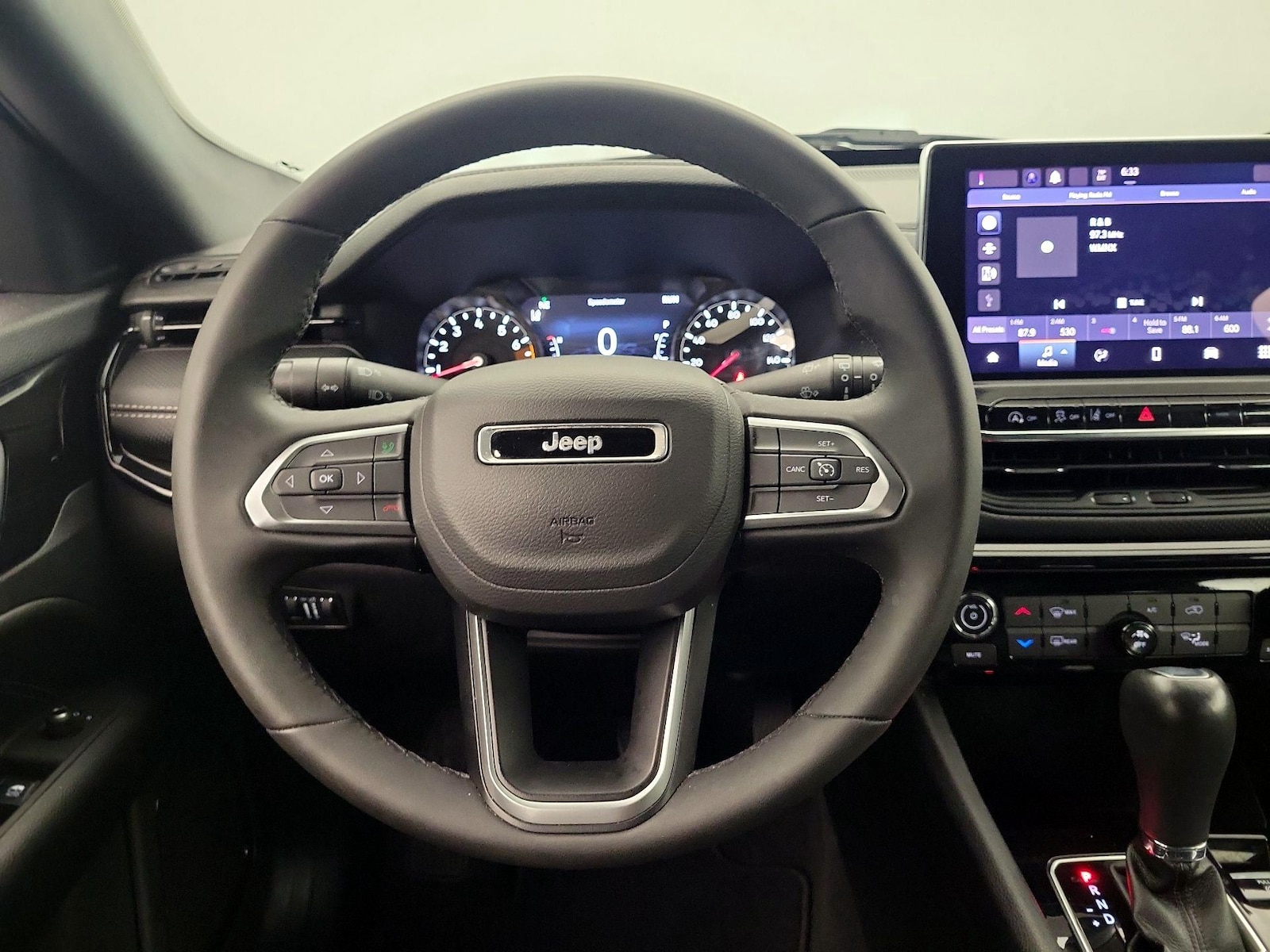 2024 Jeep Compass Latitude - Photo 11