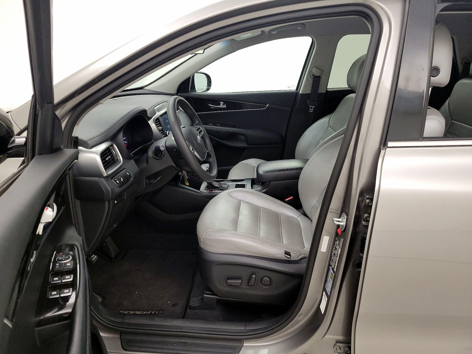 Power Seat(s) & Leather Seats