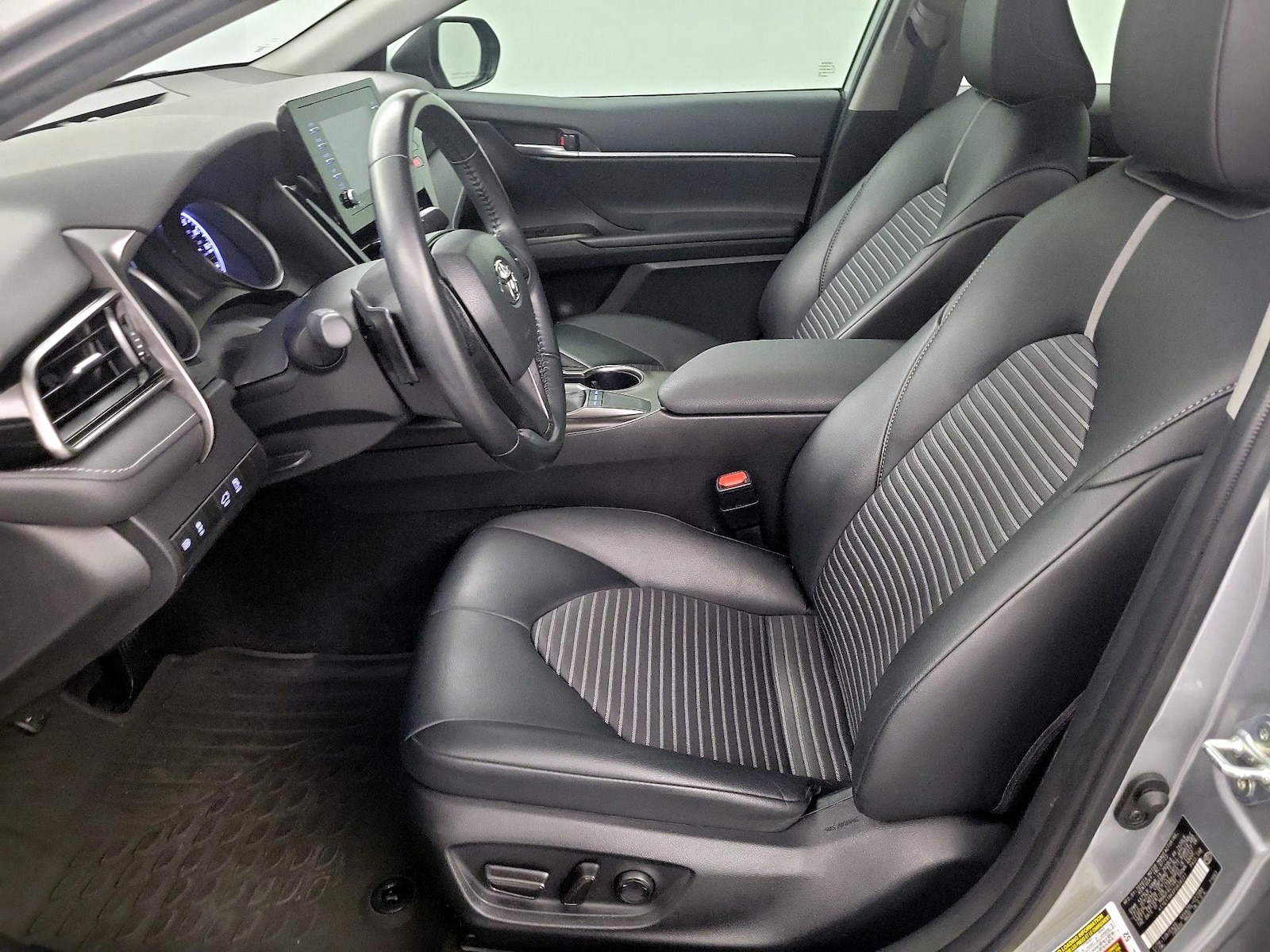Power Seat(s) & Side Airbags