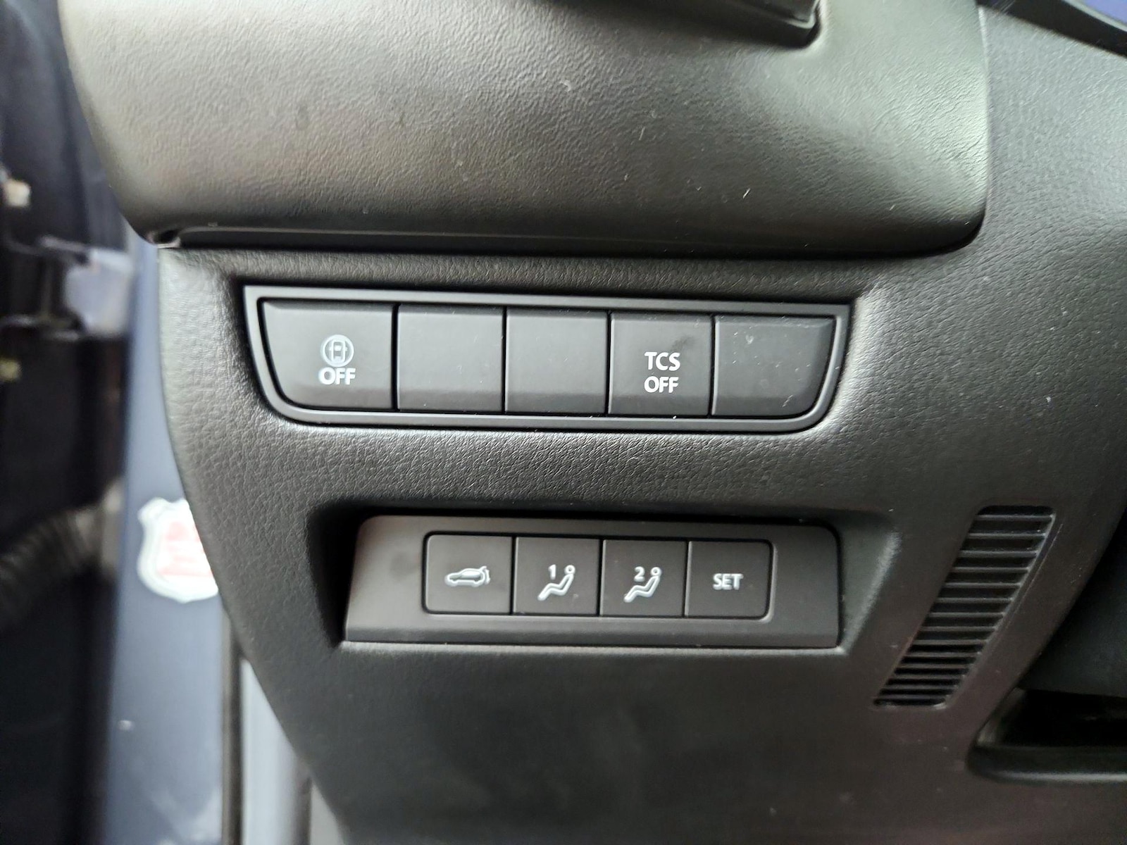 2025 Mazda CX-50 Premium Plus - Photo 14
