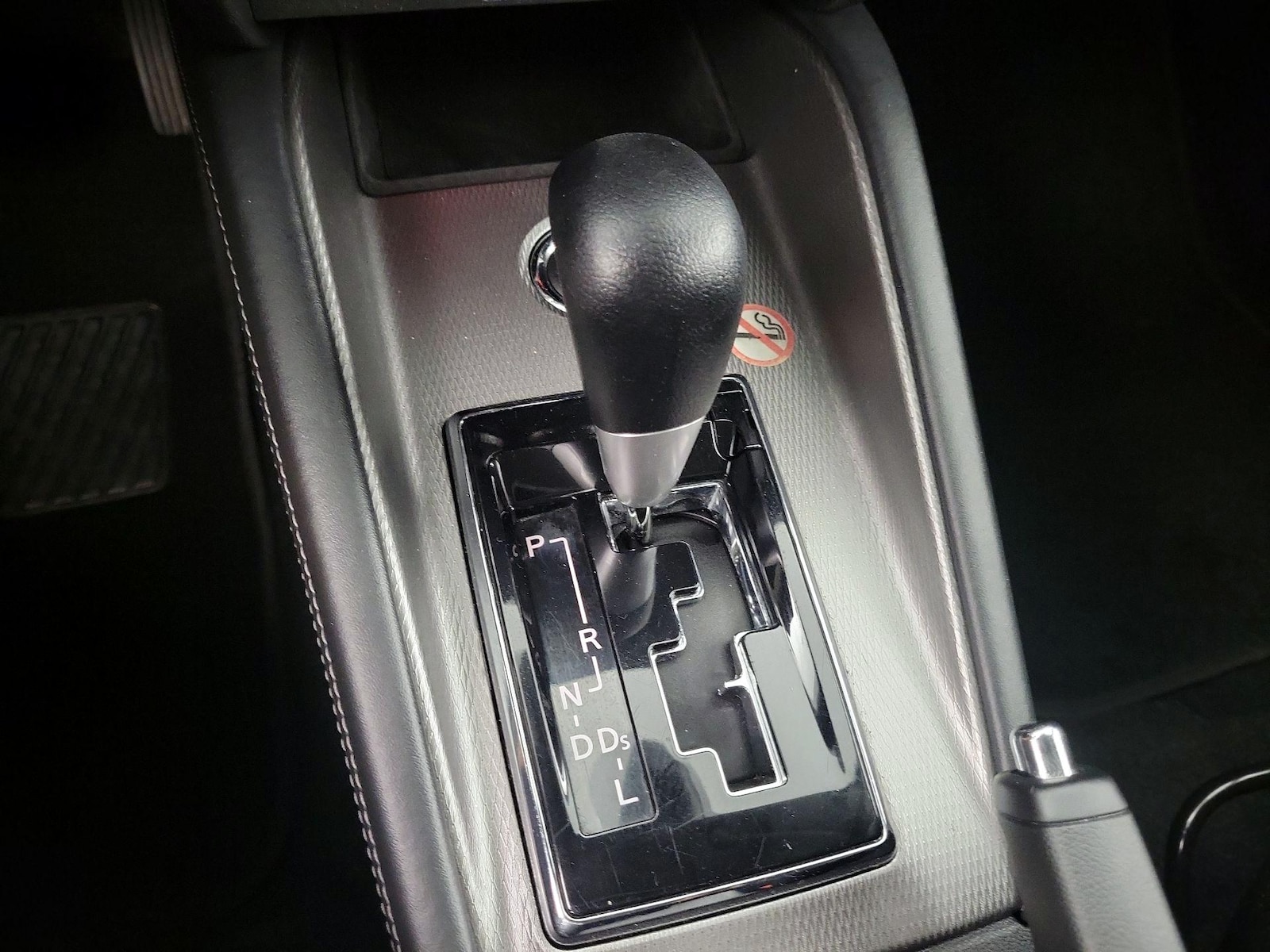 2025 Mitsubishi Outlander Sport ES - Photo 17