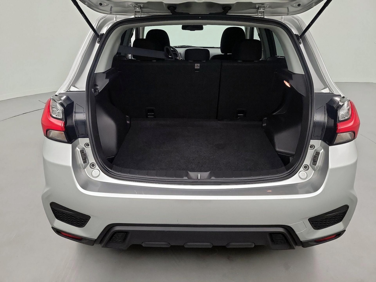2025 Mitsubishi Outlander Sport ES - Photo 19