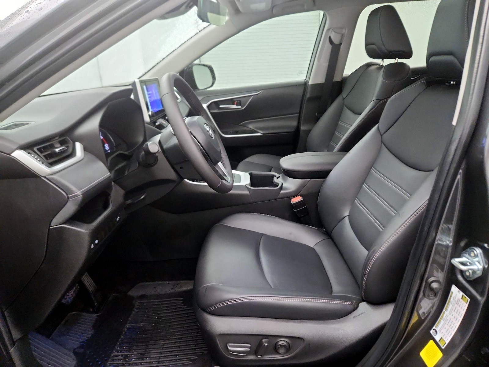 Power Seat(s) & Side Airbags
