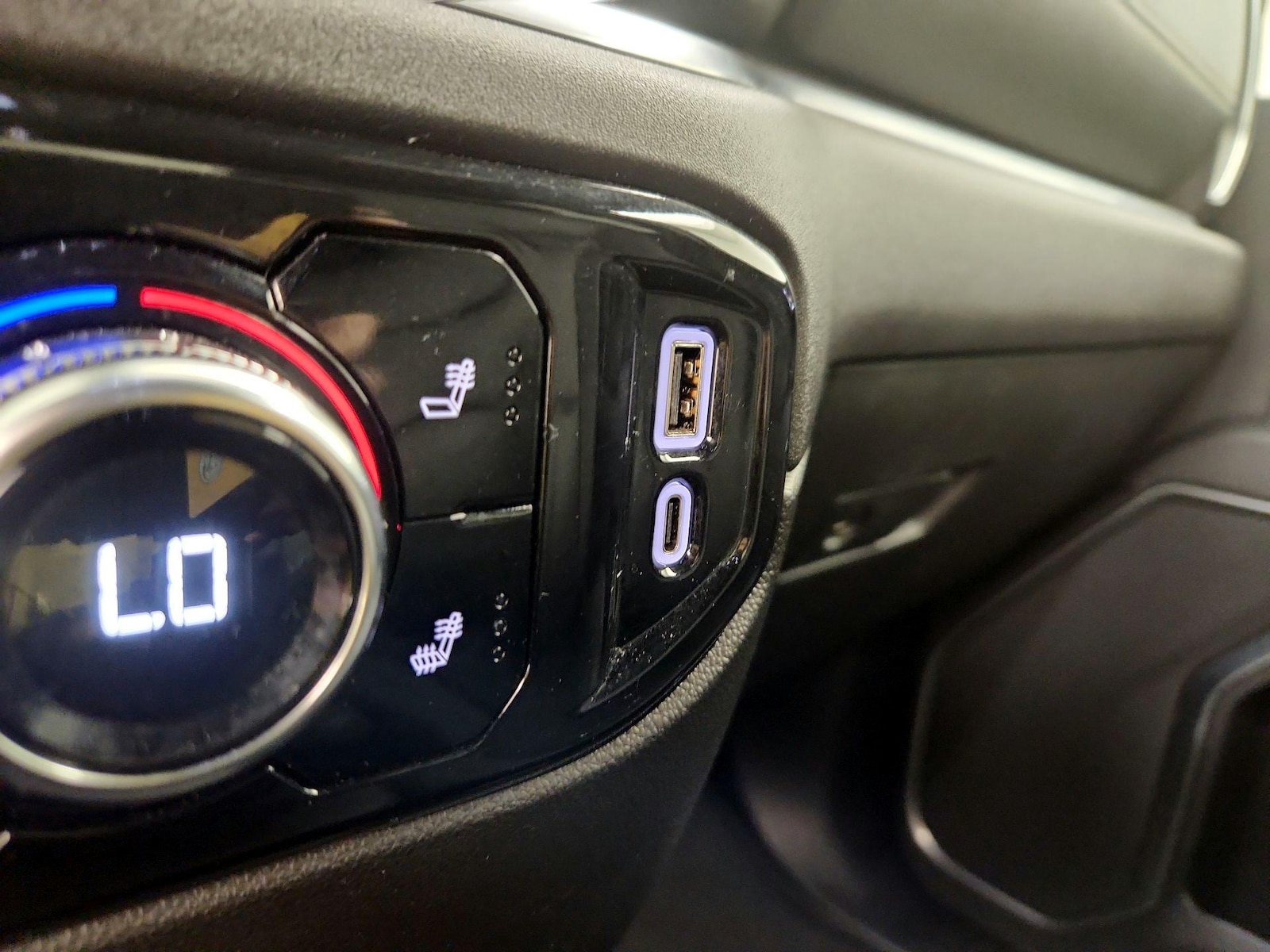 2025 GMC Sierra 1500 SLT - Photo 20