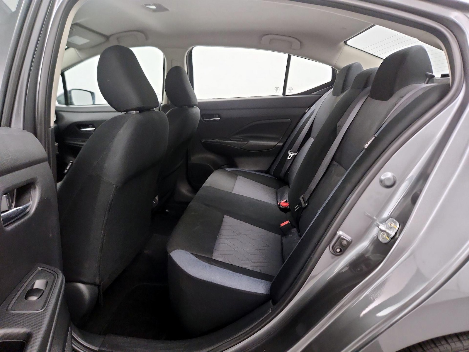 2025 Nissan Versa Sedan SV - Photo 19
