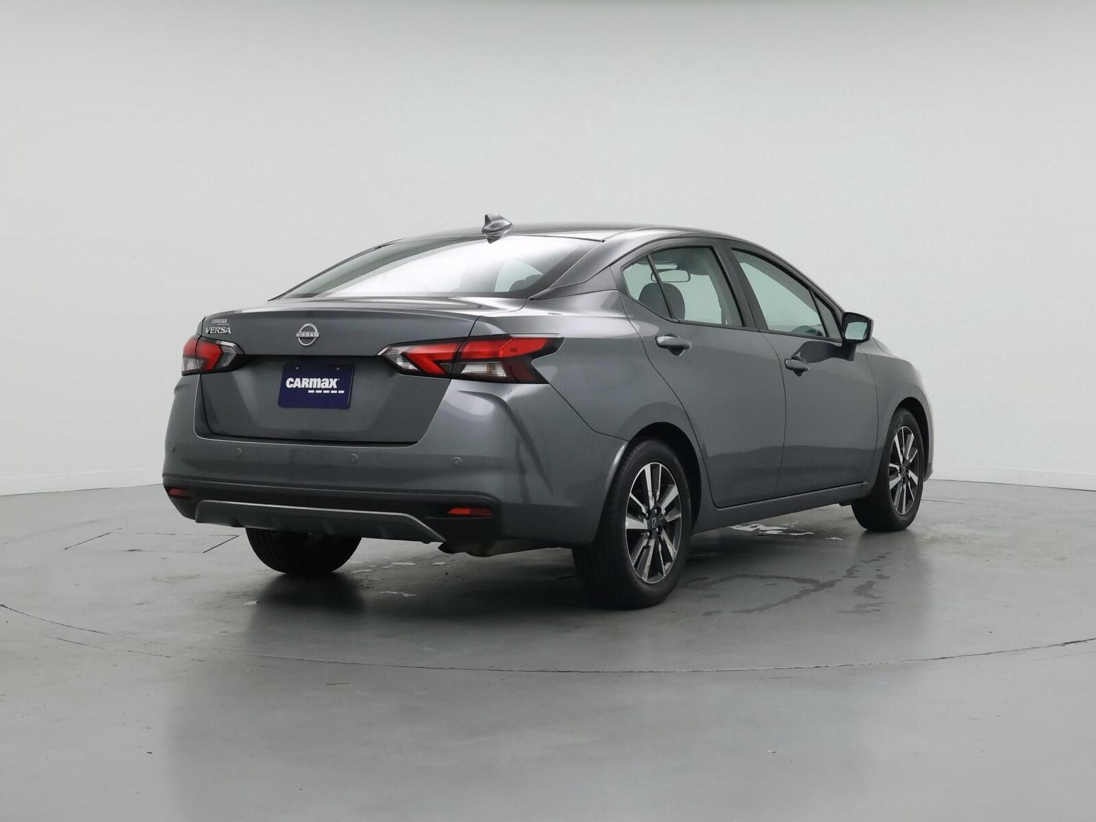 2025 Nissan Versa Sedan SV - Photo 9