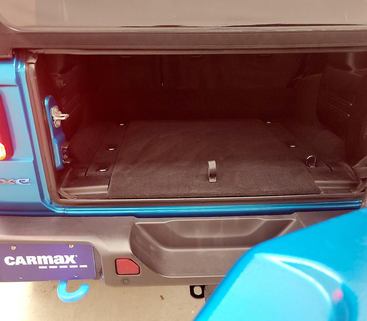 Trunk/Cargo (Seats Up)