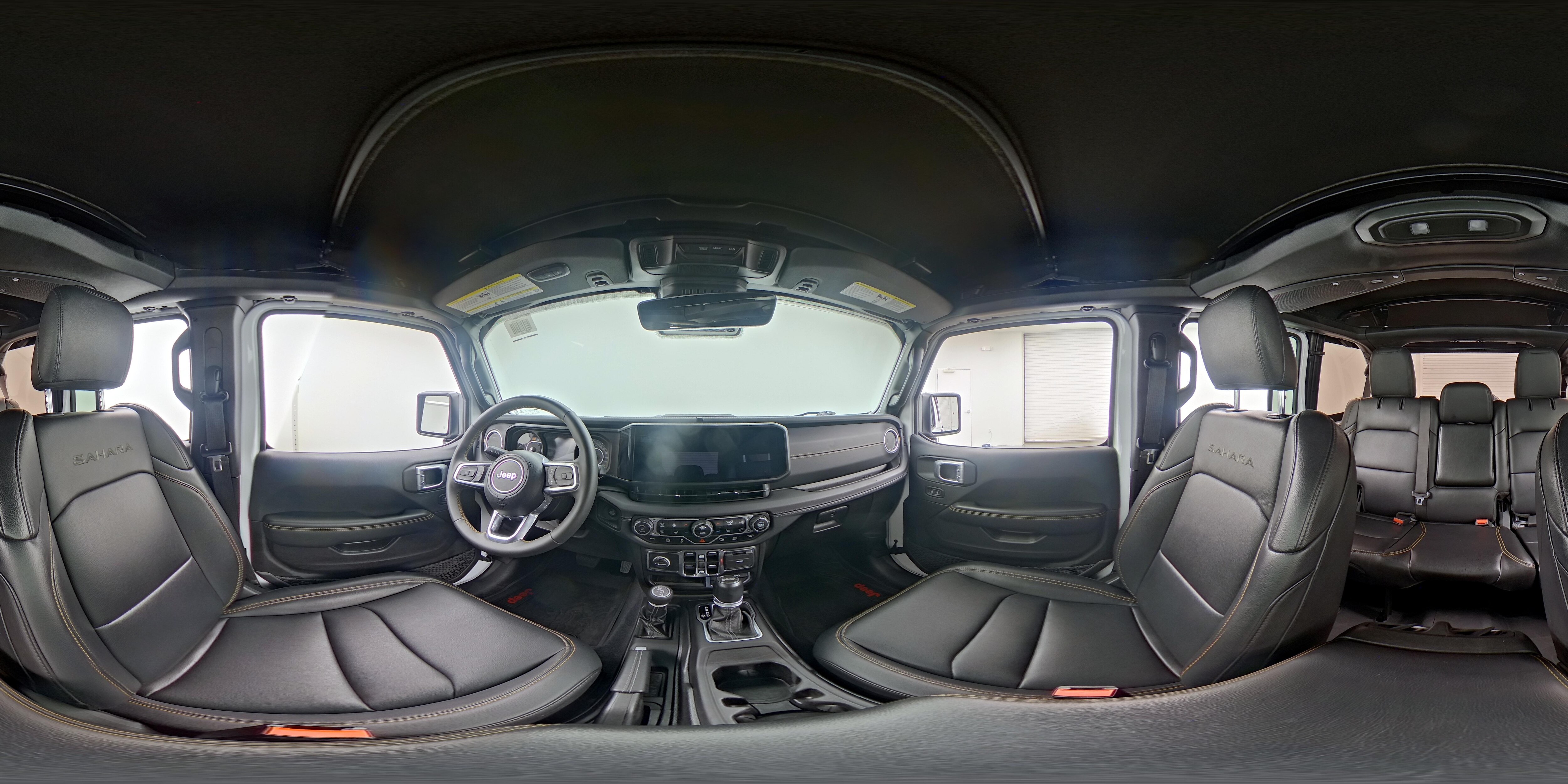 2024 Jeep Wrangler 4-Door Sahara - Photo 25