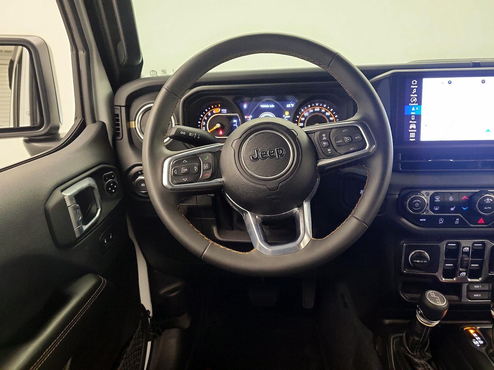 2024 Jeep Wrangler 4-Door Sahara - Photo 11