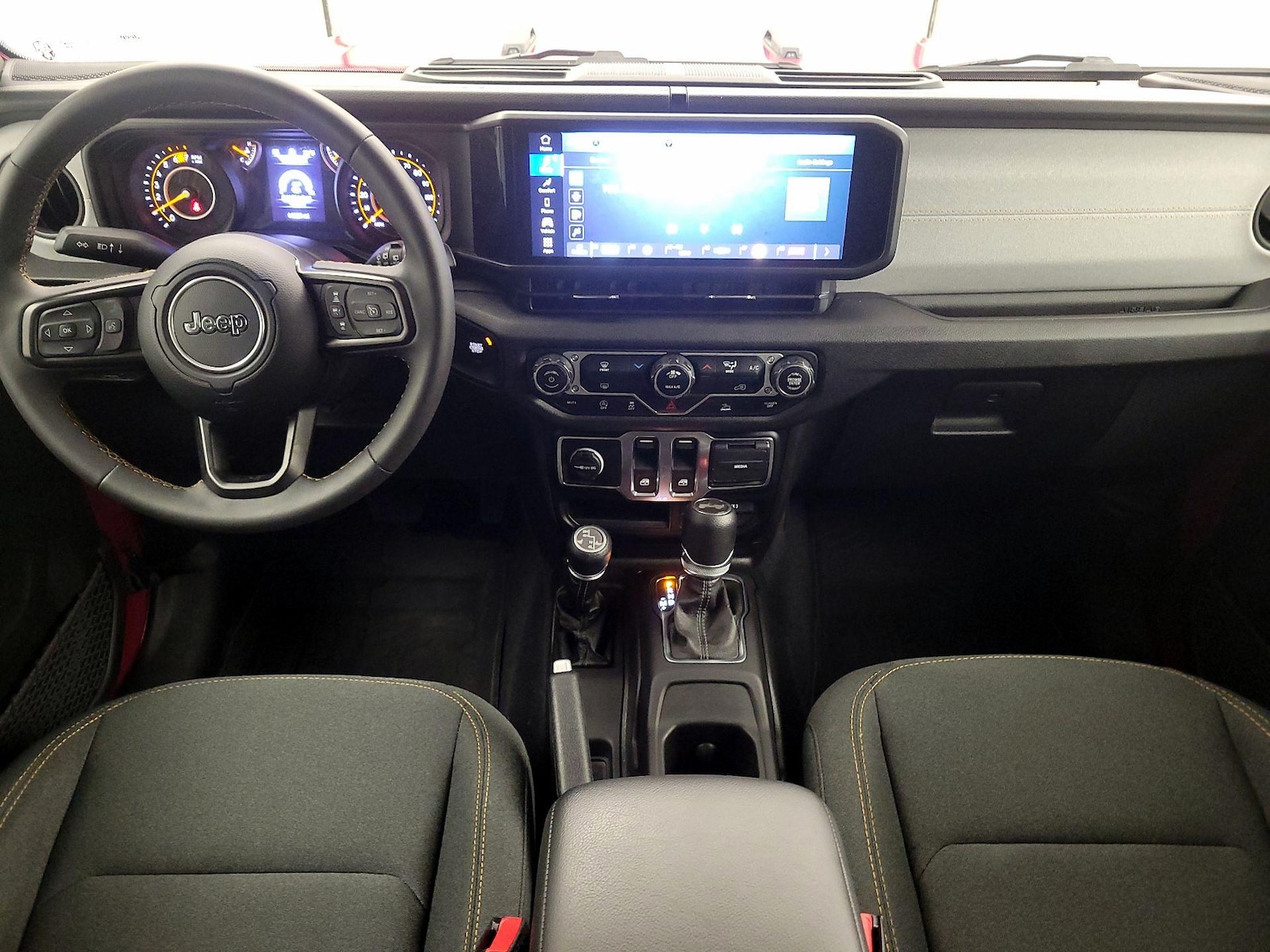 Apple CarPlay® & Android Auto™