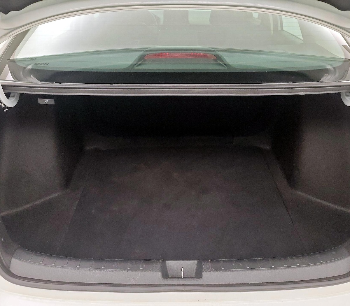 Trunk/Cargo (Seats Up)
