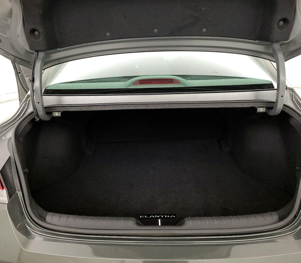 Trunk/Cargo (Seats Up)