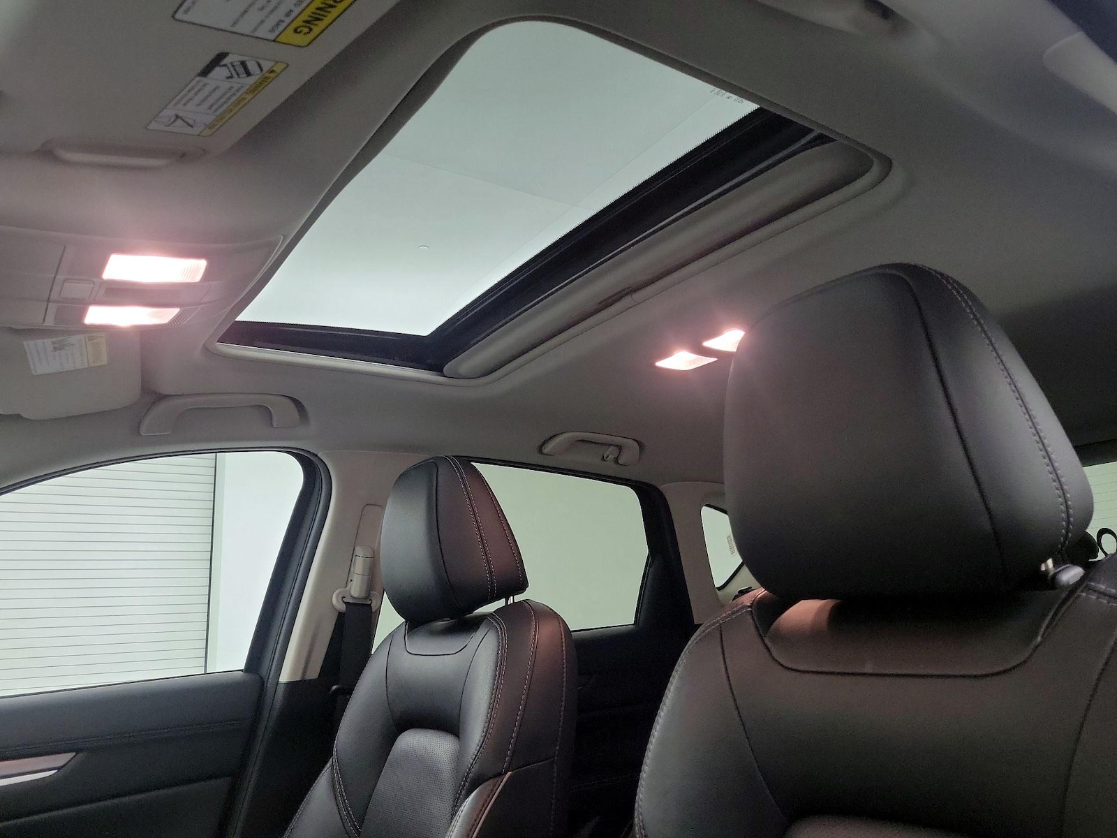 Sunroof(s) & Overhead Airbags