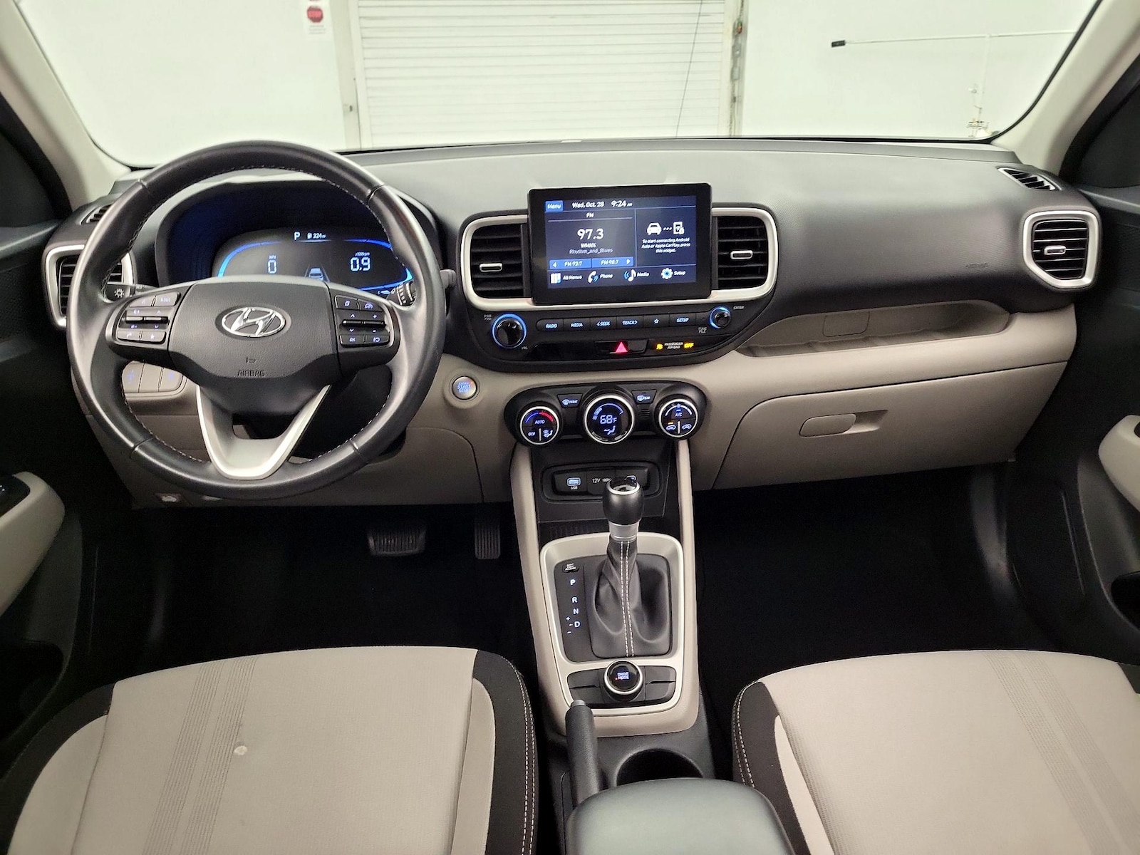 Apple CarPlay® & Android Auto™