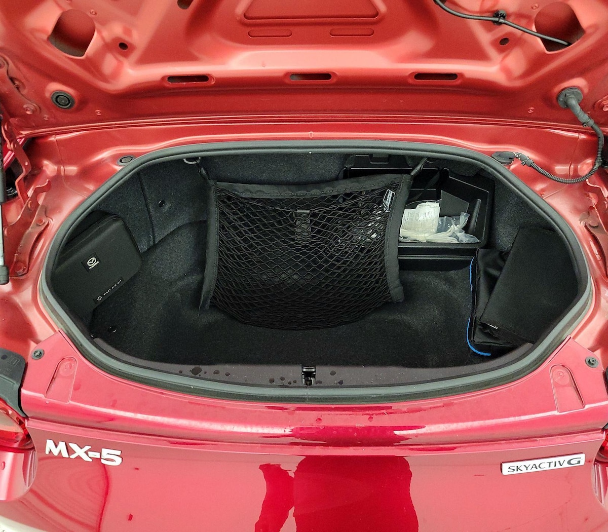 Trunk/Cargo (Seats Up)