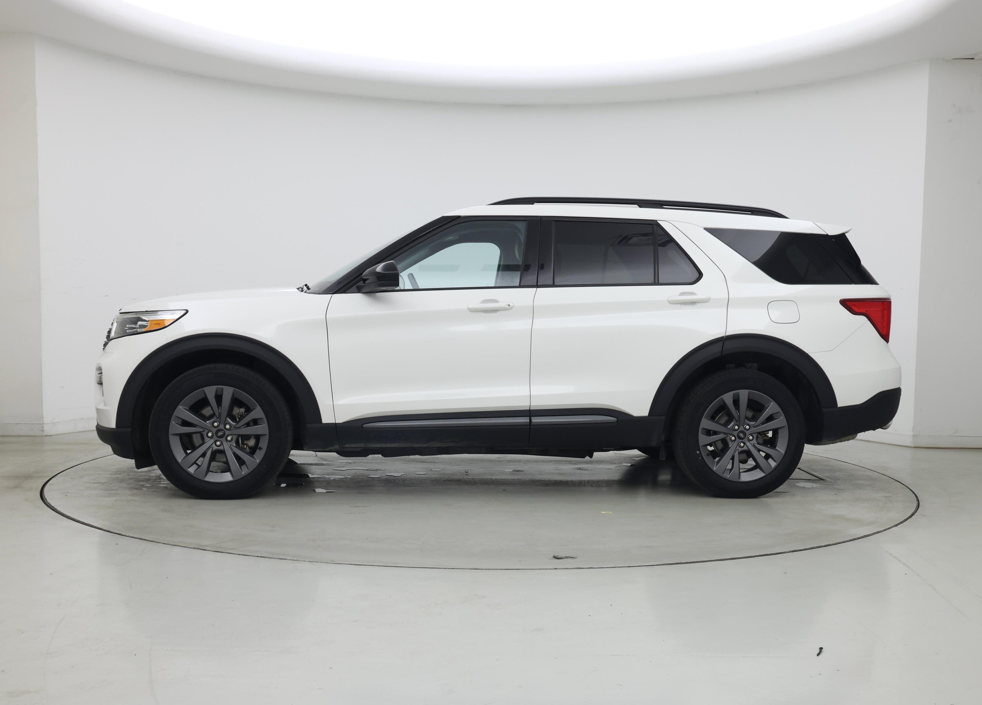 Thumbnail: 2023 Ford Explorer - 3