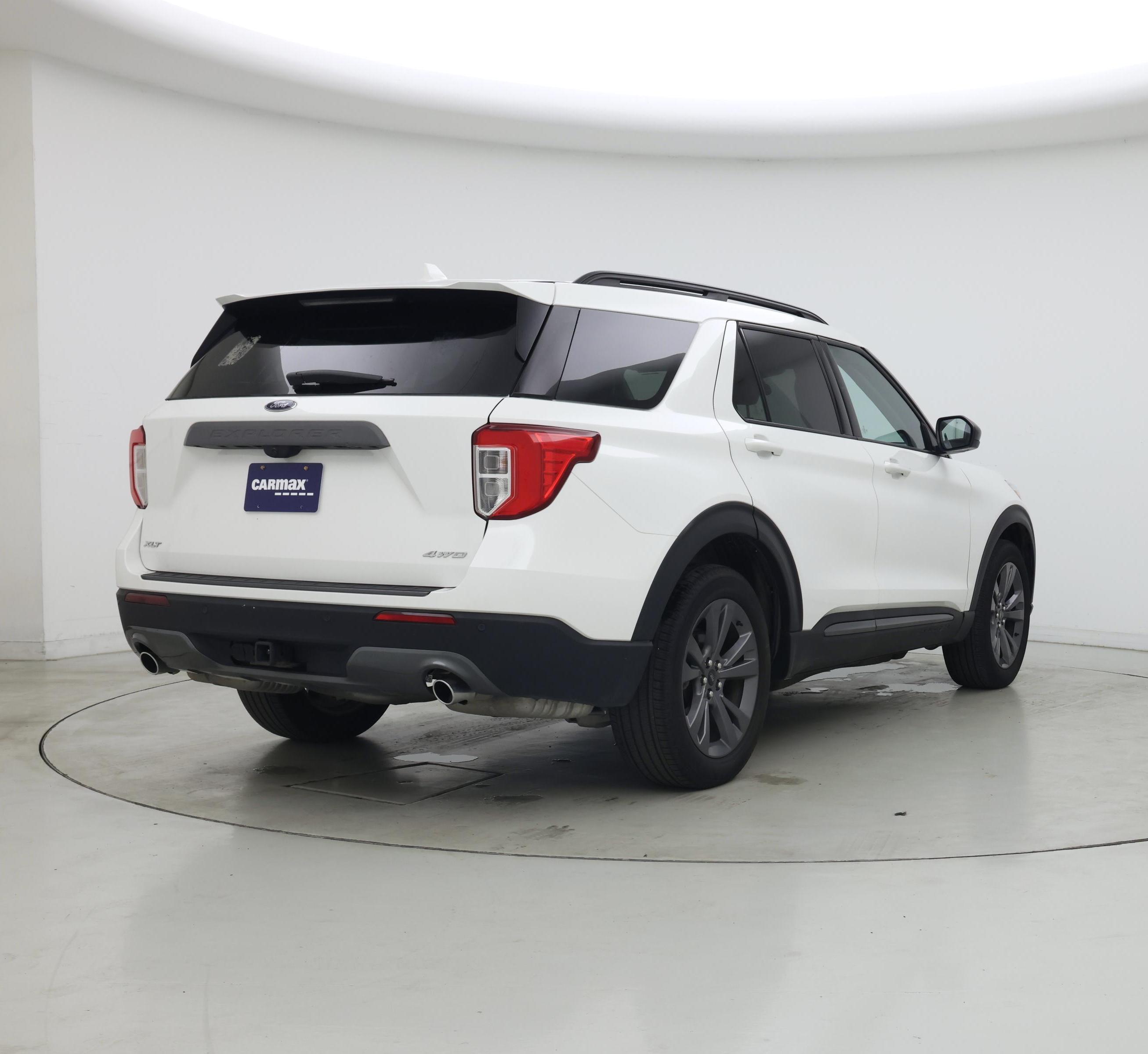 Thumbnail: 2023 Ford Explorer - 8