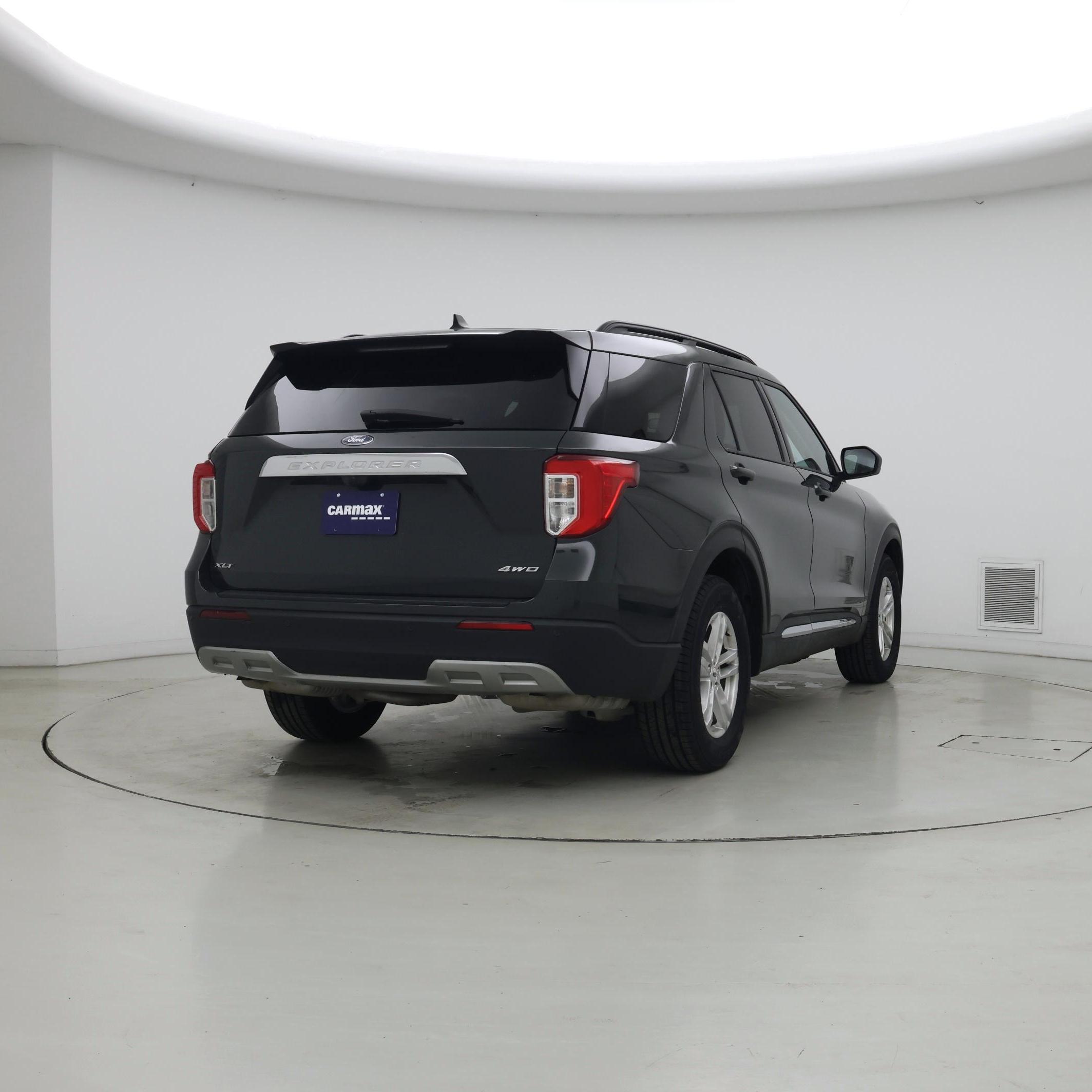 Thumbnail: 2023 Ford Explorer - 8