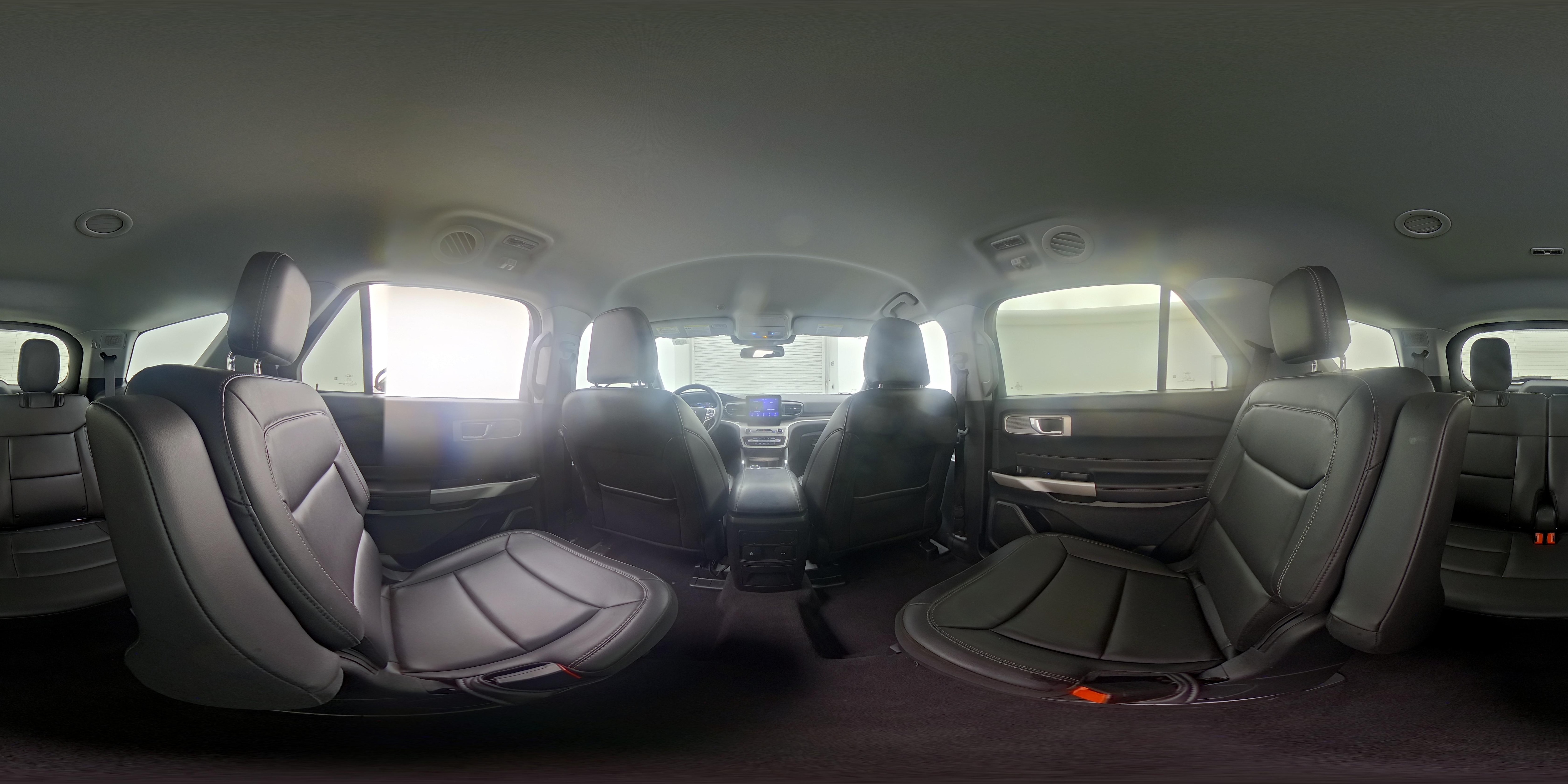 2024 Ford Explorer XLT - Photo 29
