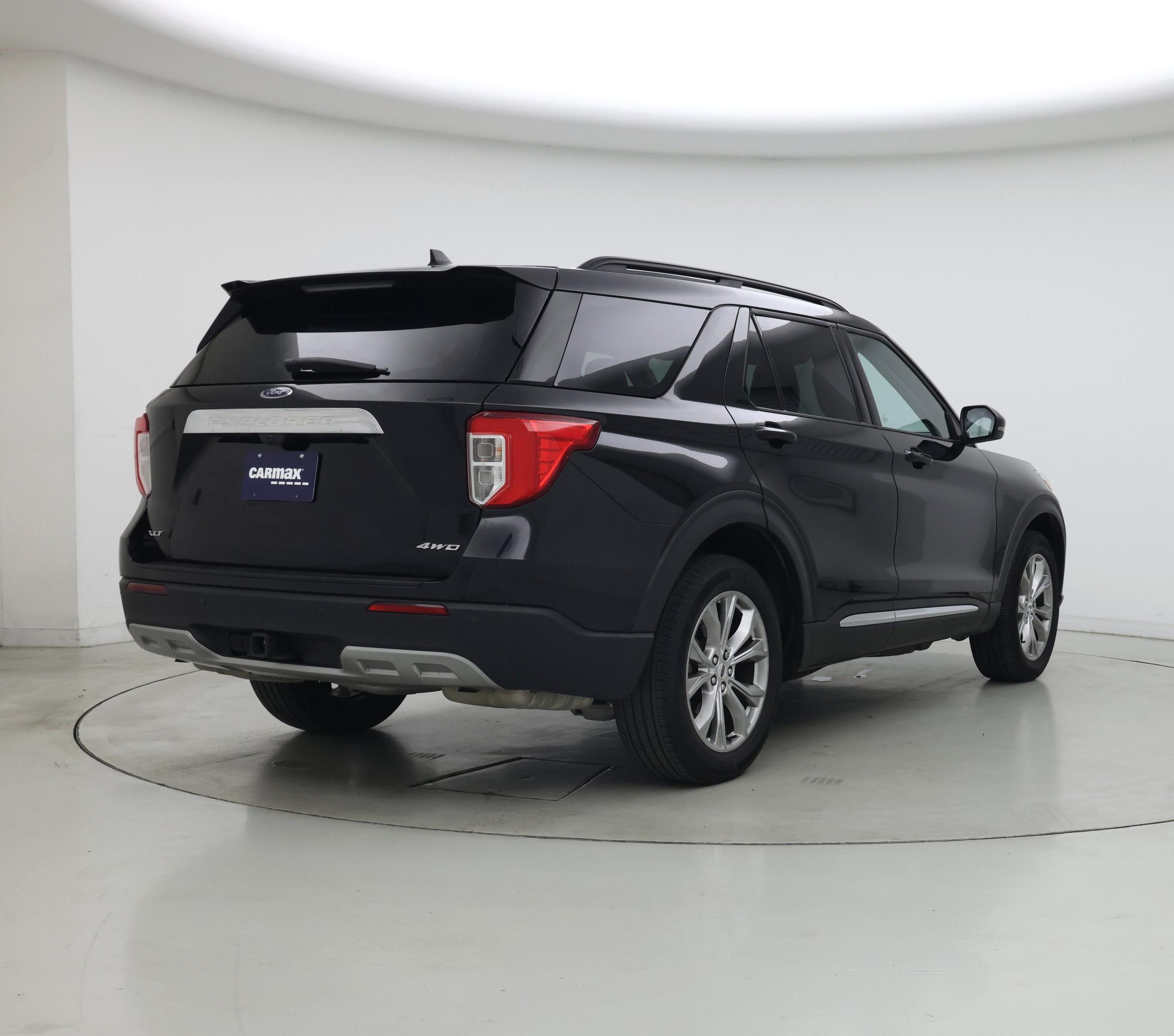 Thumbnail: 2024 Ford Explorer - 8