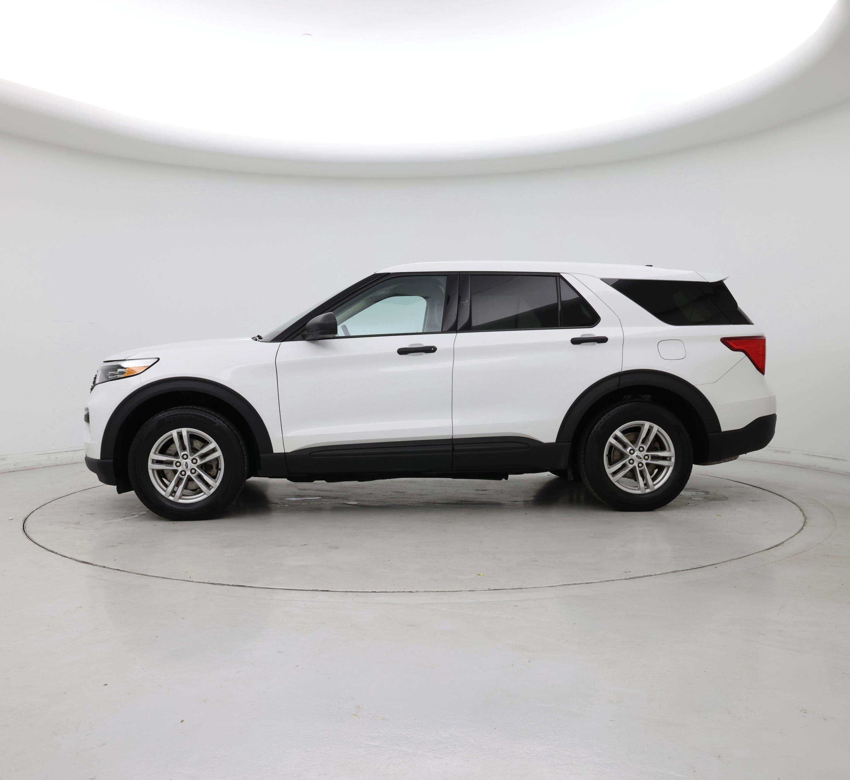 Thumbnail: 2022 Ford Explorer - 3