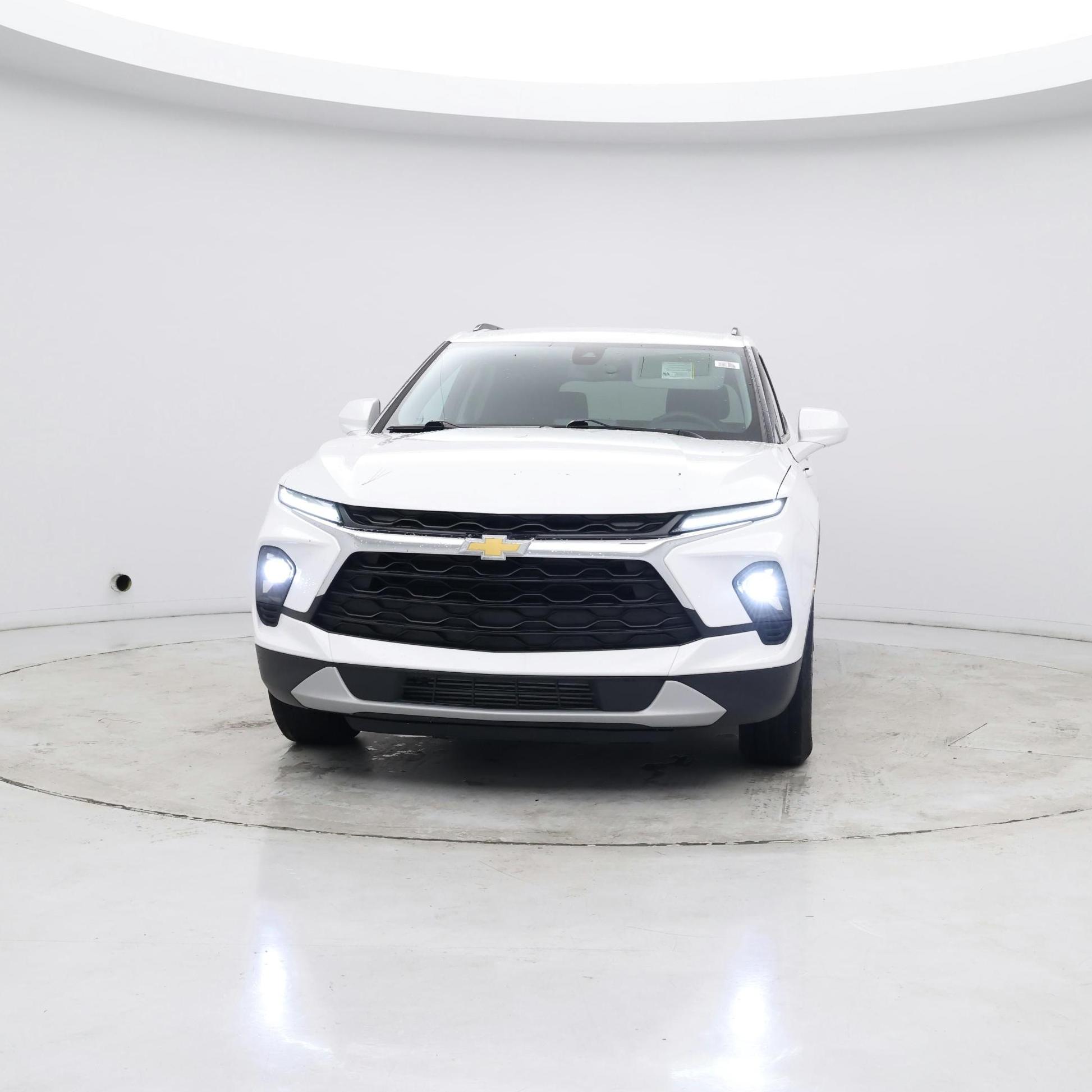 Thumbnail: 2023 Chevrolet Blazer - 4