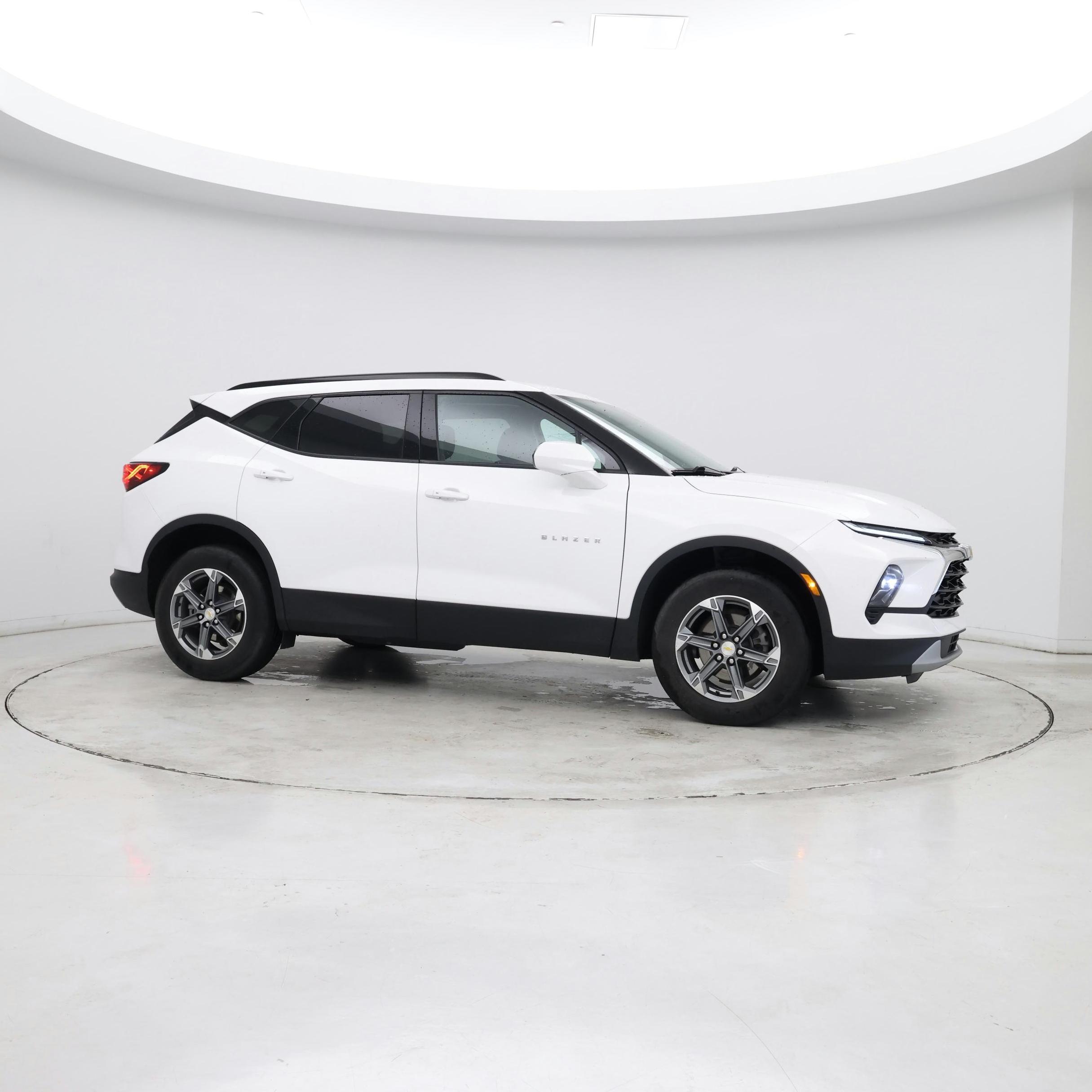 Thumbnail: 2023 Chevrolet Blazer - 7