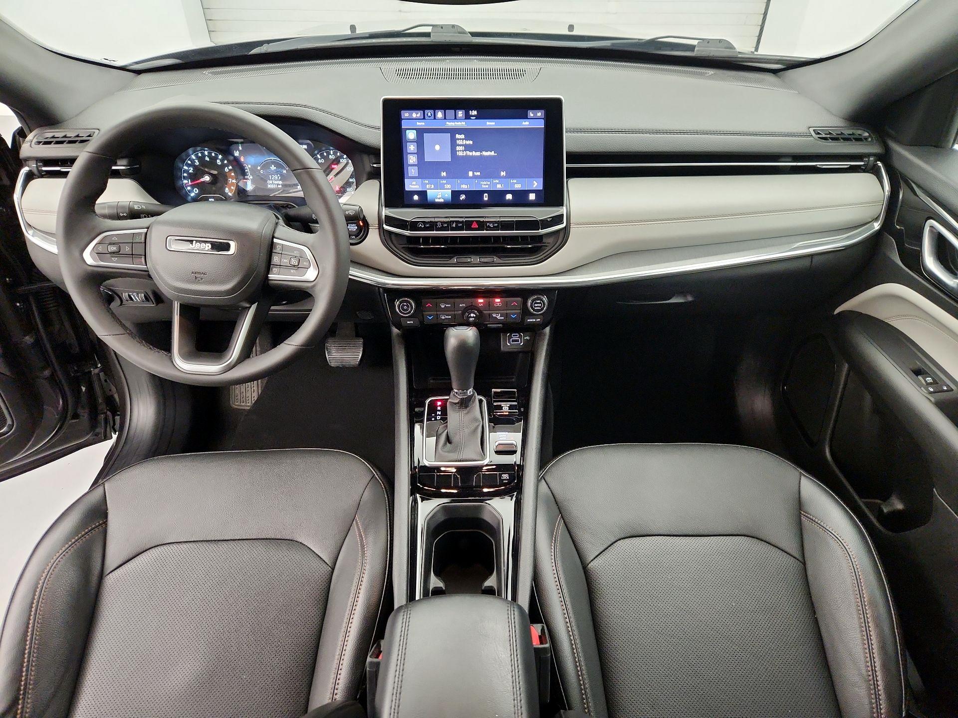 Thumbnail: 2023 Jeep Compass - 9