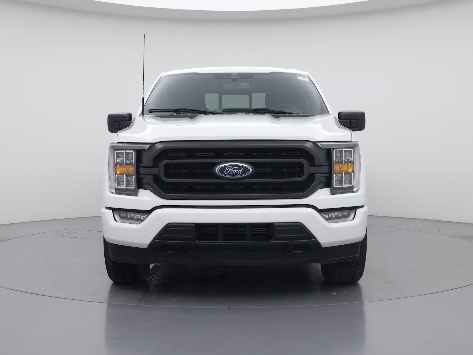 2023 Ford F-150 XLT - Photo 6