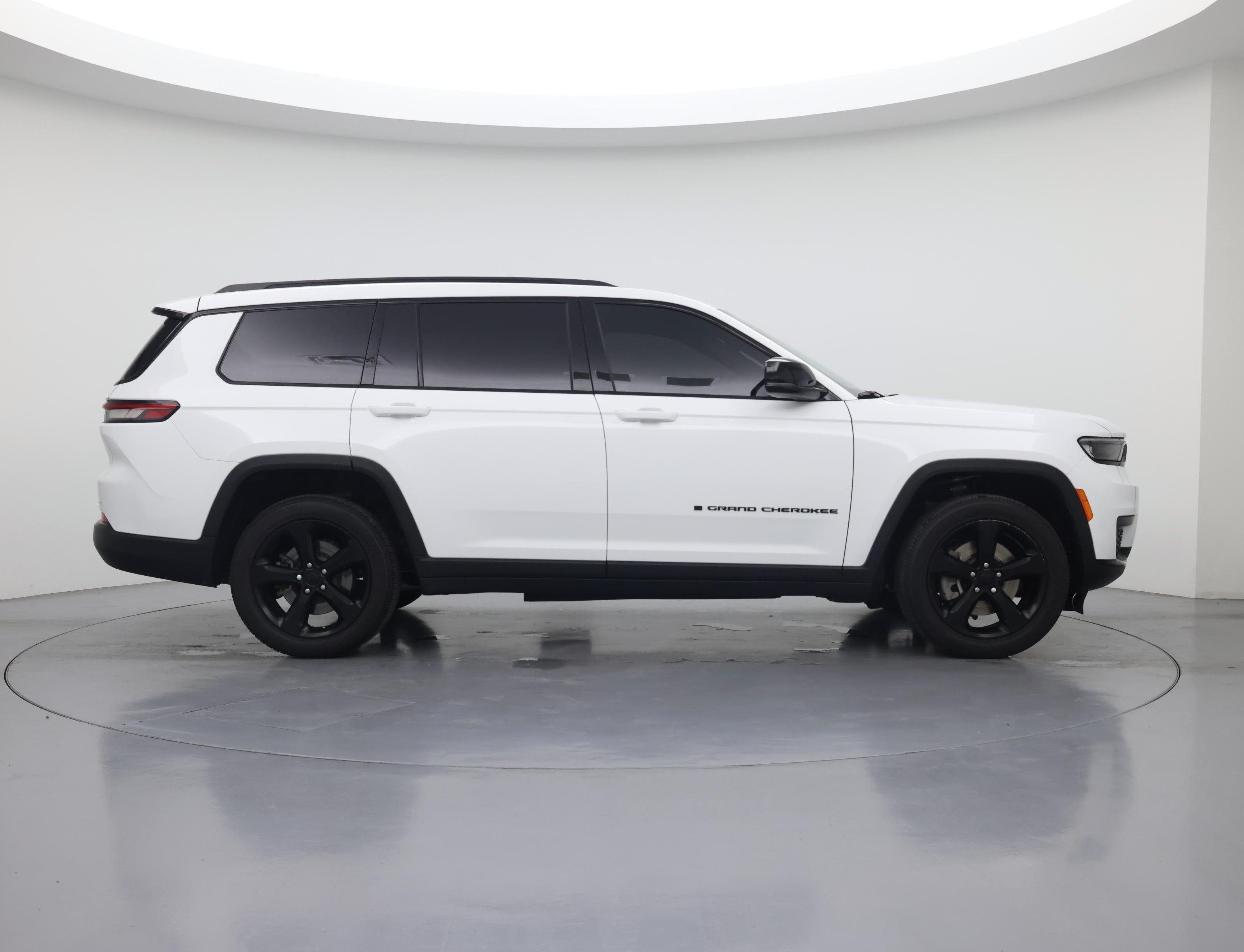 Thumbnail: 2023 Jeep Grand Cherokee L - 7