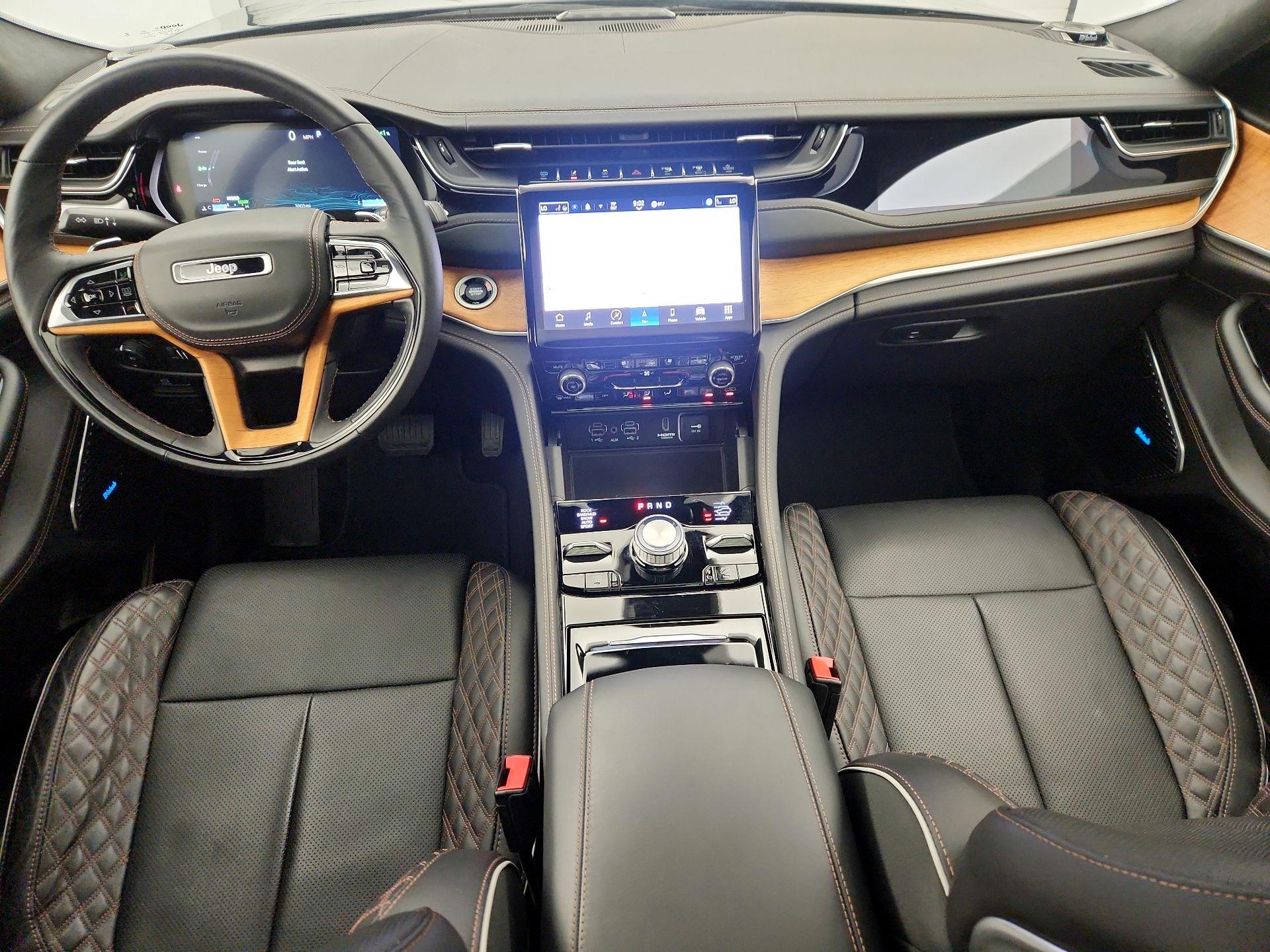 Thumbnail: 2022 Jeep Grand Cherokee - 9