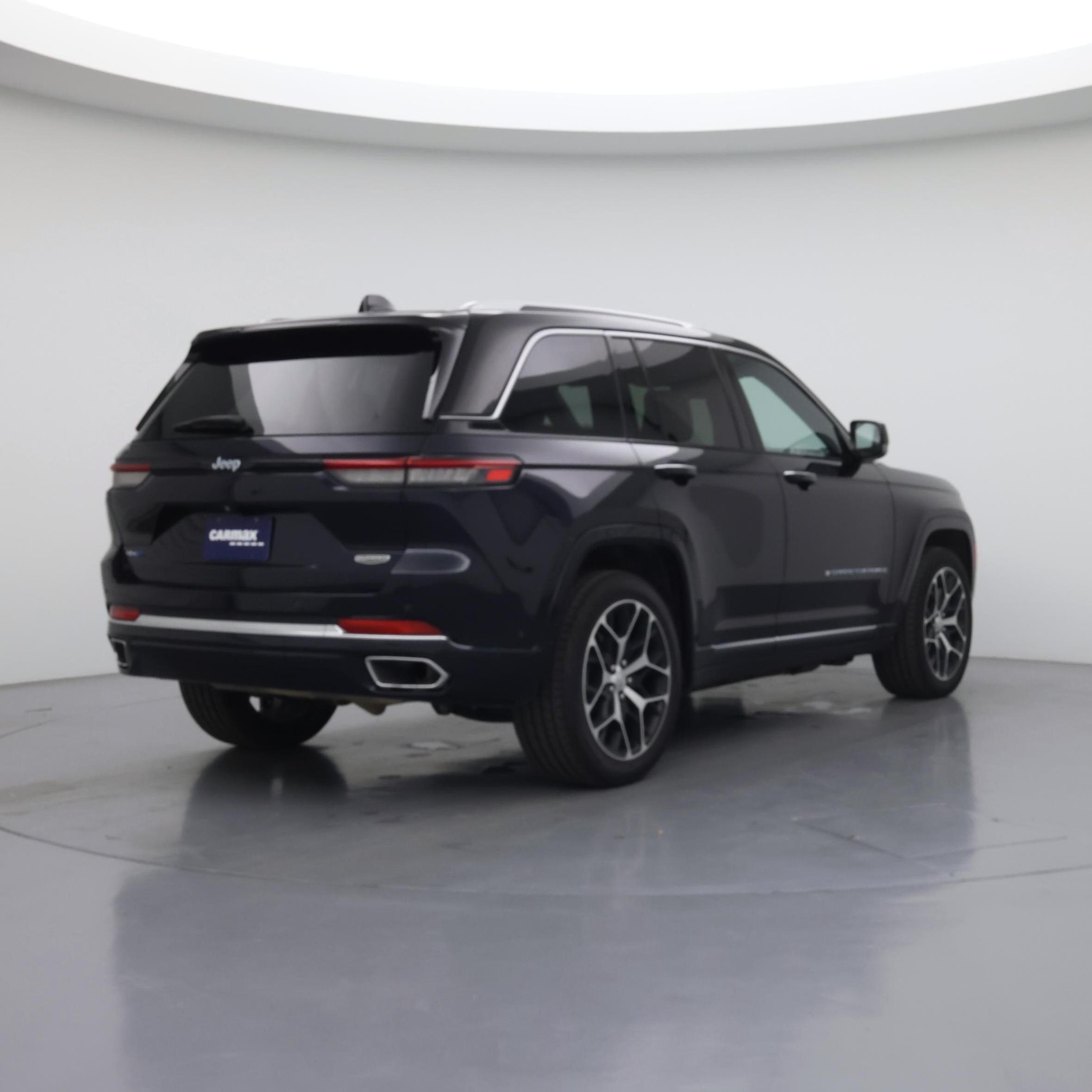 Thumbnail: 2022 Jeep Grand Cherokee - 8