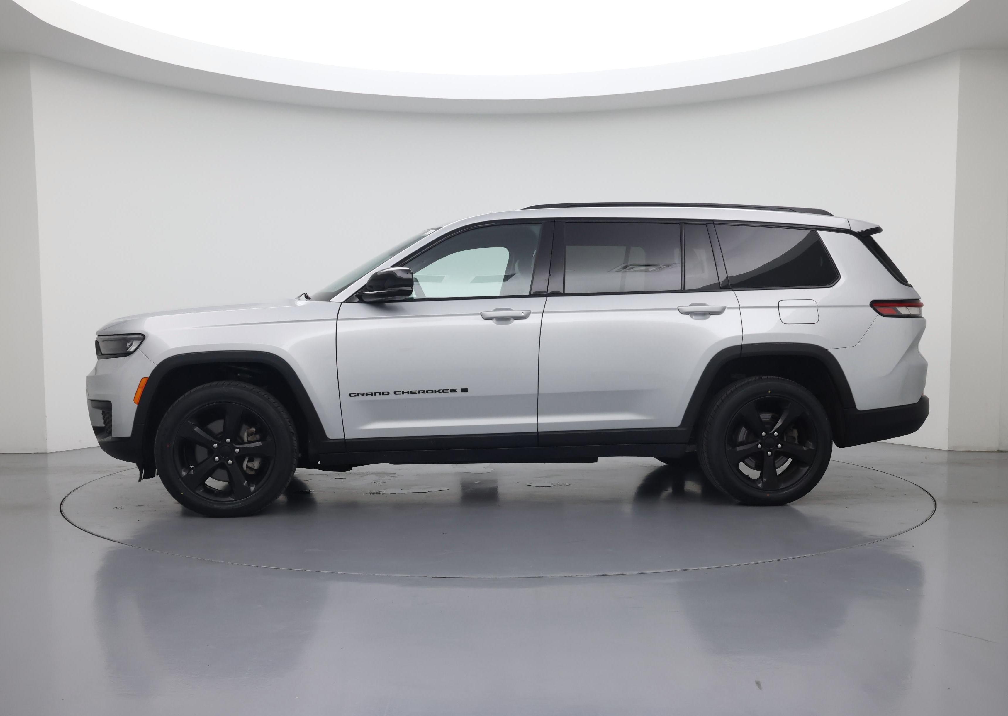 Thumbnail: 2023 Jeep Grand Cherokee L - 3