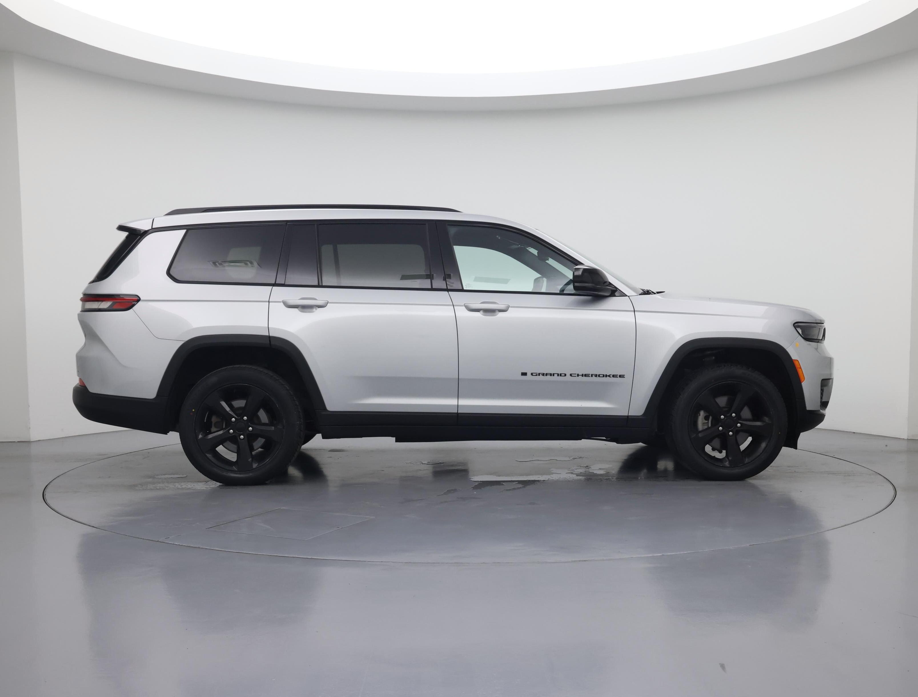 Thumbnail: 2023 Jeep Grand Cherokee L - 7
