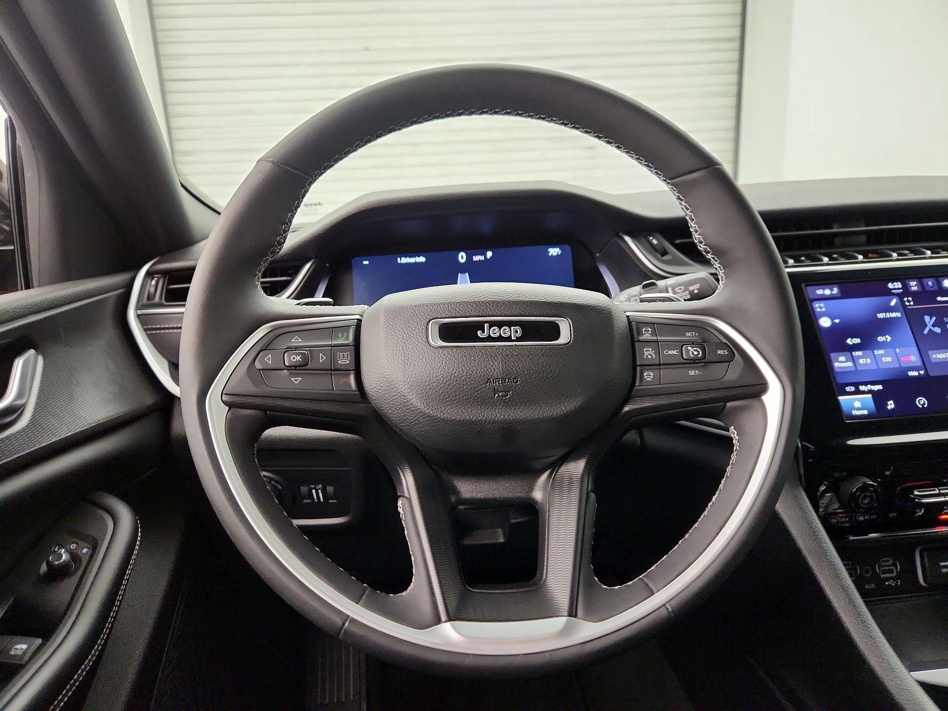 Thumbnail: 2024 Jeep Grand Cherokee L - 10