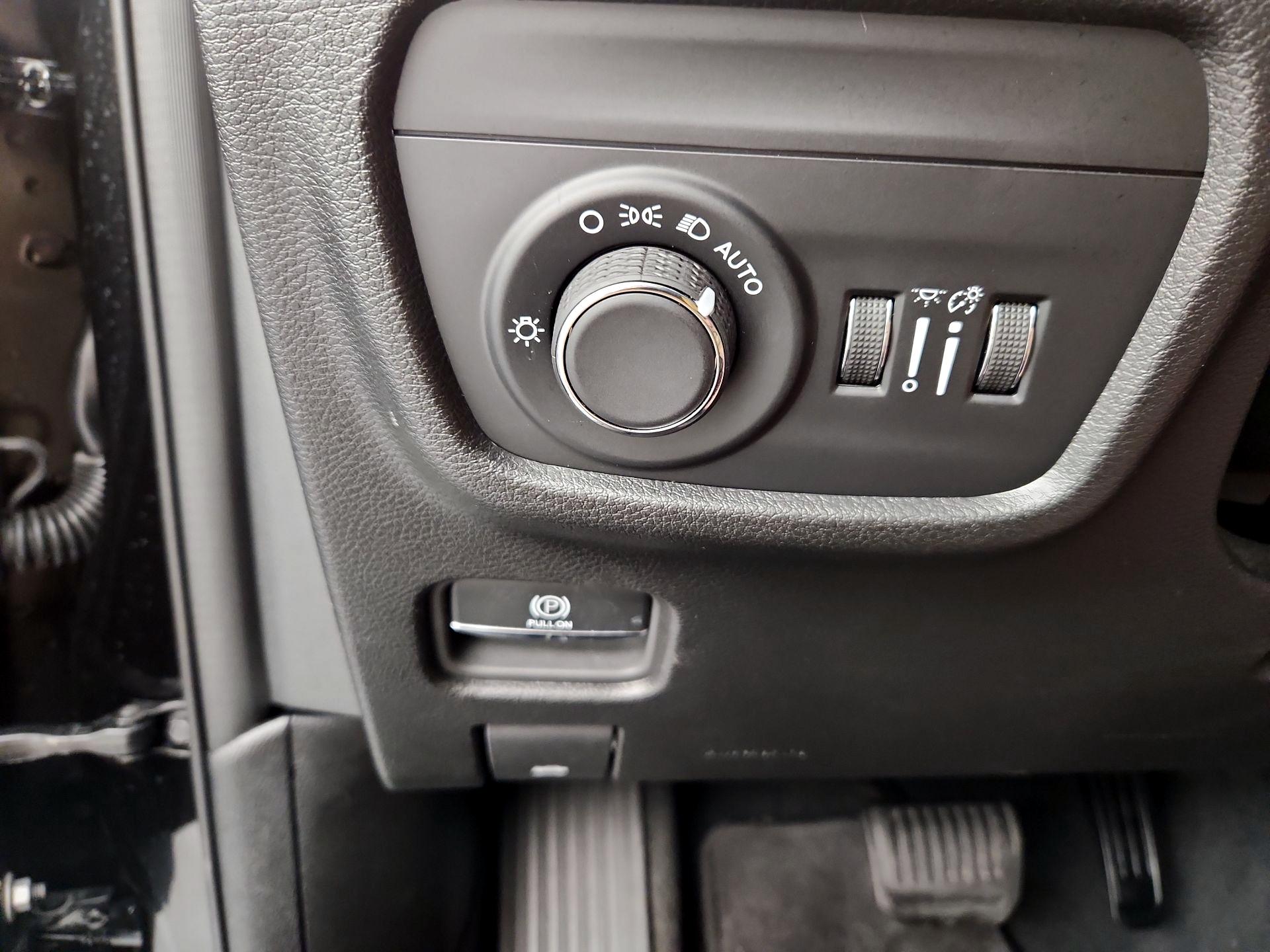 Thumbnail: 2024 Jeep Grand Cherokee L - 13