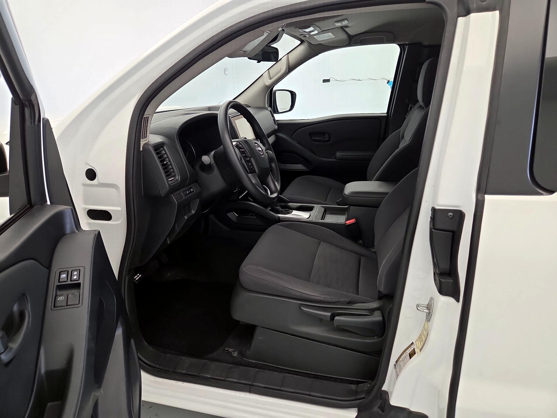 Thumbnail: 2022 Nissan Frontier - 11