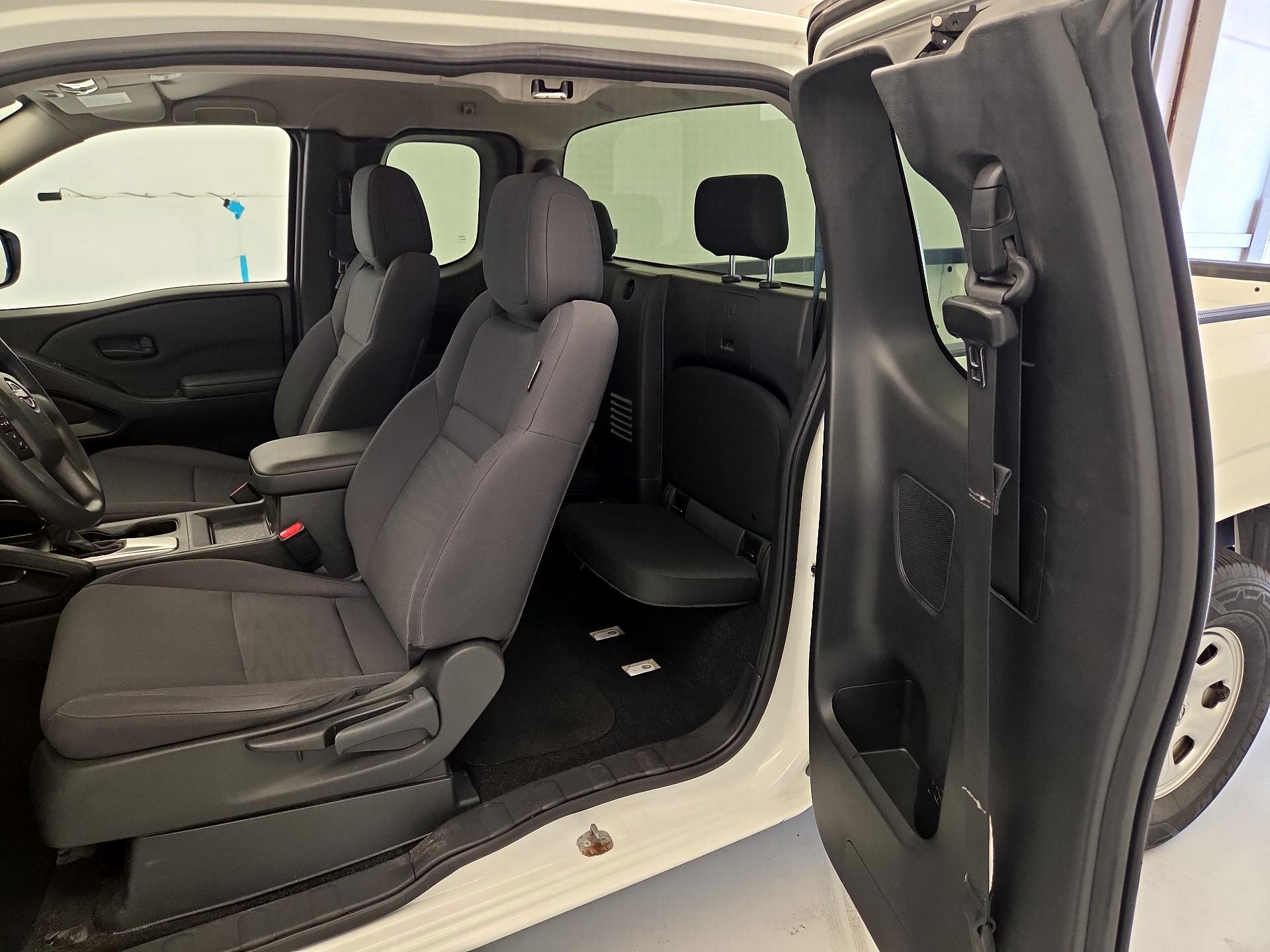 Thumbnail: 2022 Nissan Frontier - 19