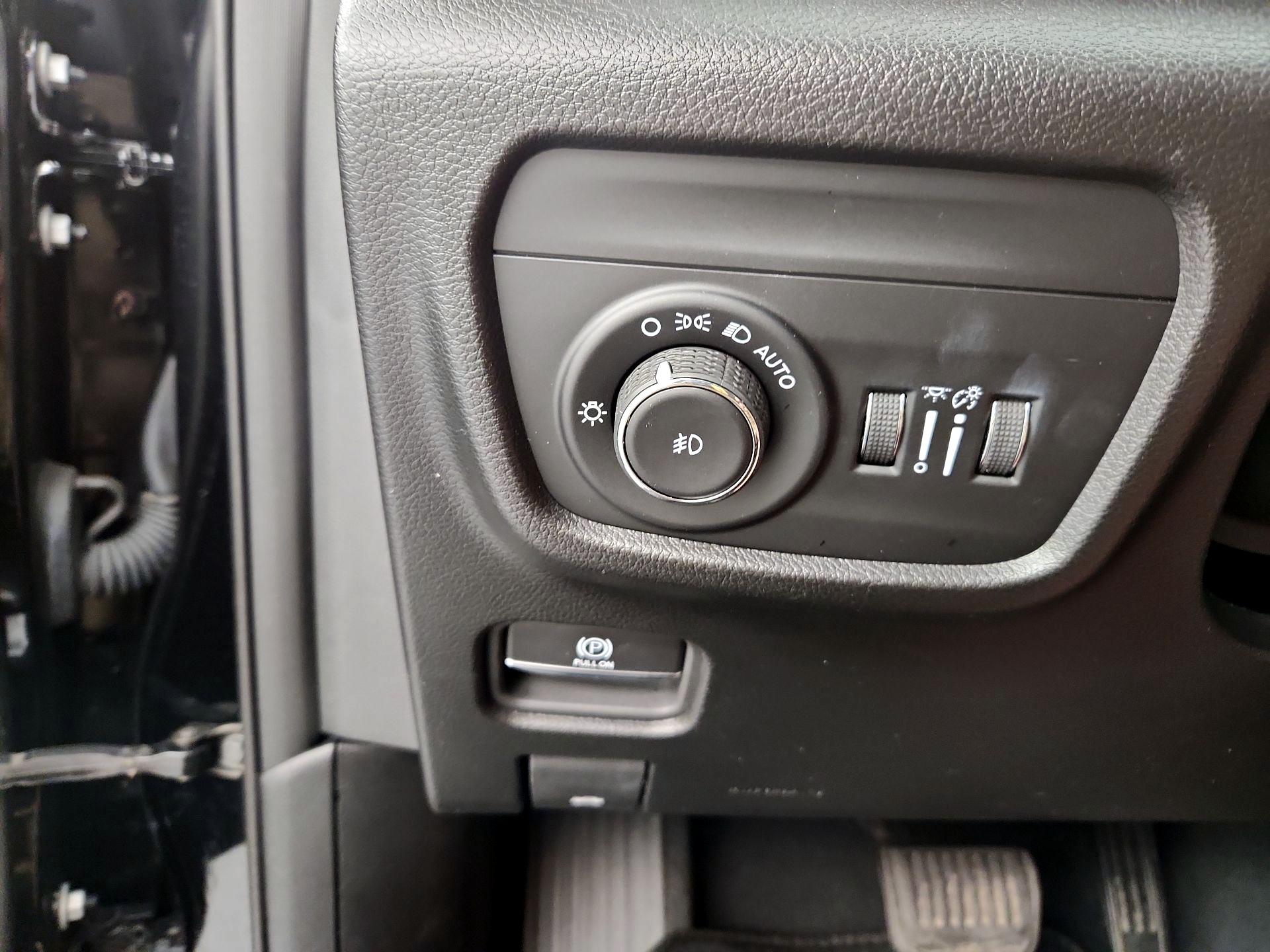 Thumbnail: 2023 Jeep Grand Cherokee - 13