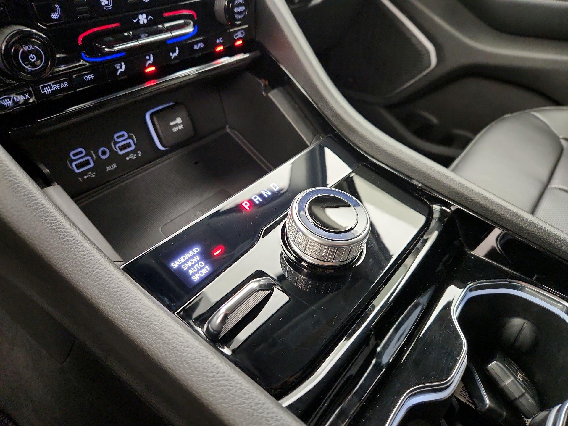 Thumbnail: 2023 Jeep Grand Cherokee - 18