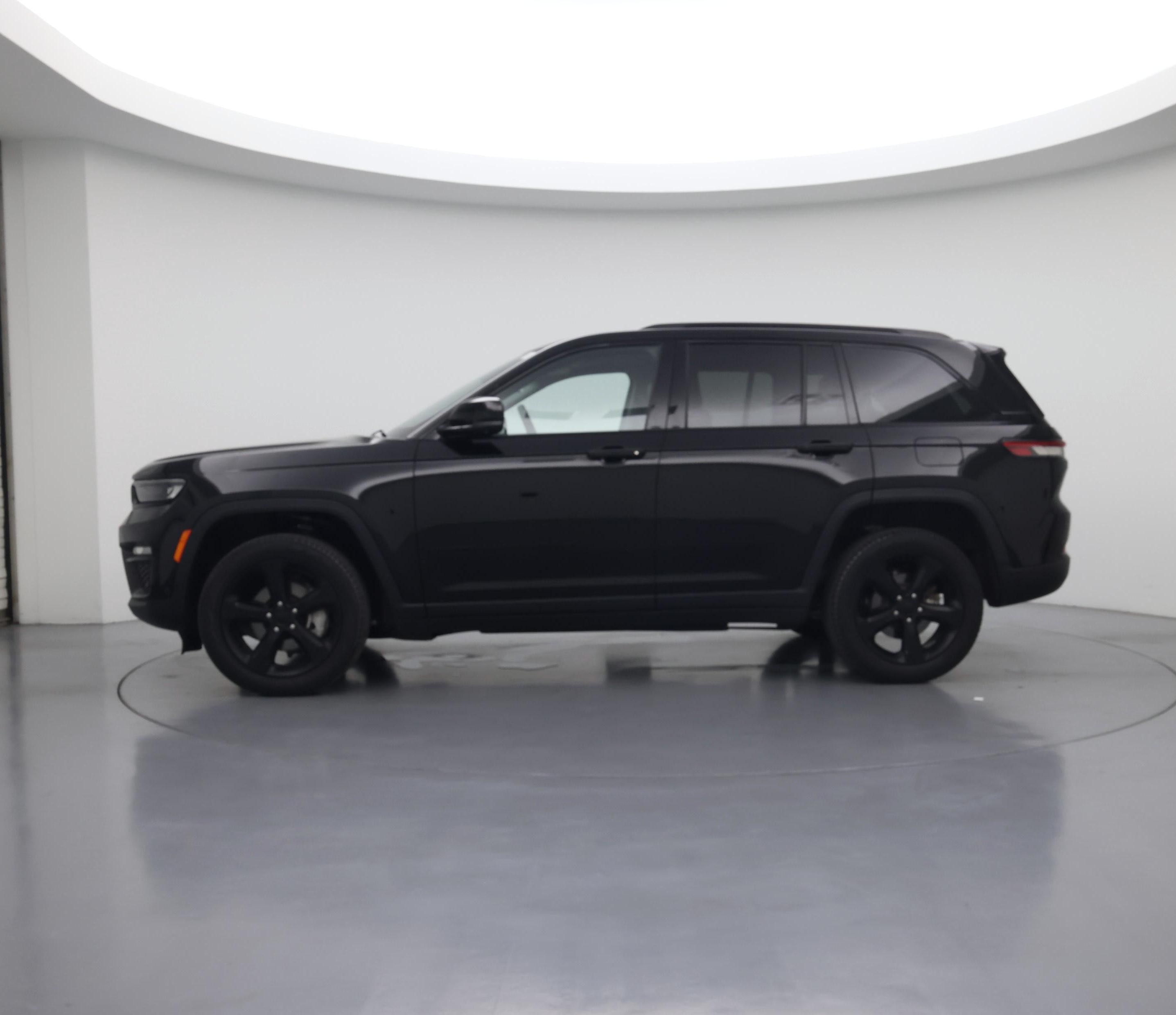 Thumbnail: 2023 Jeep Grand Cherokee - 3