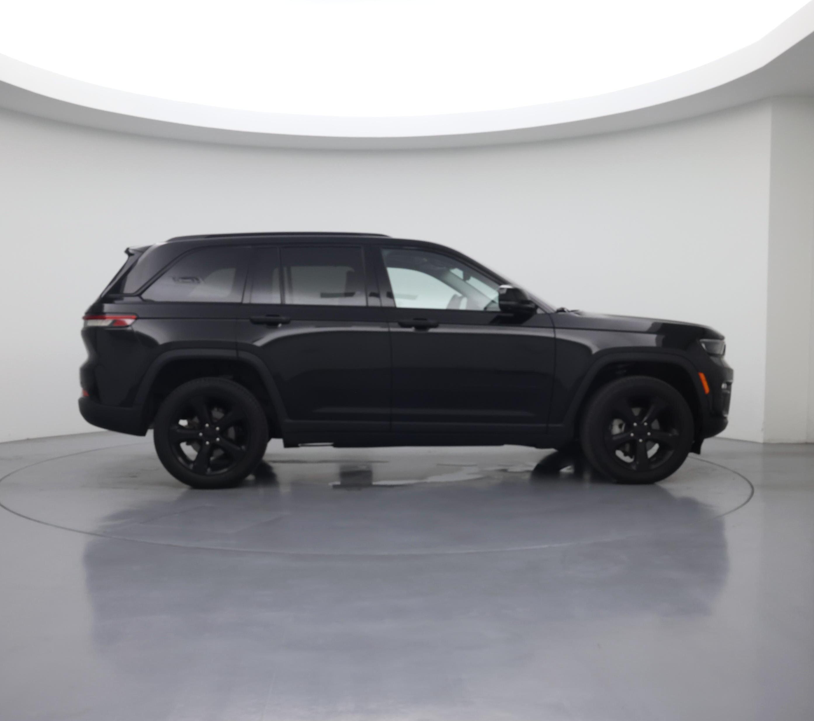 Thumbnail: 2023 Jeep Grand Cherokee - 7