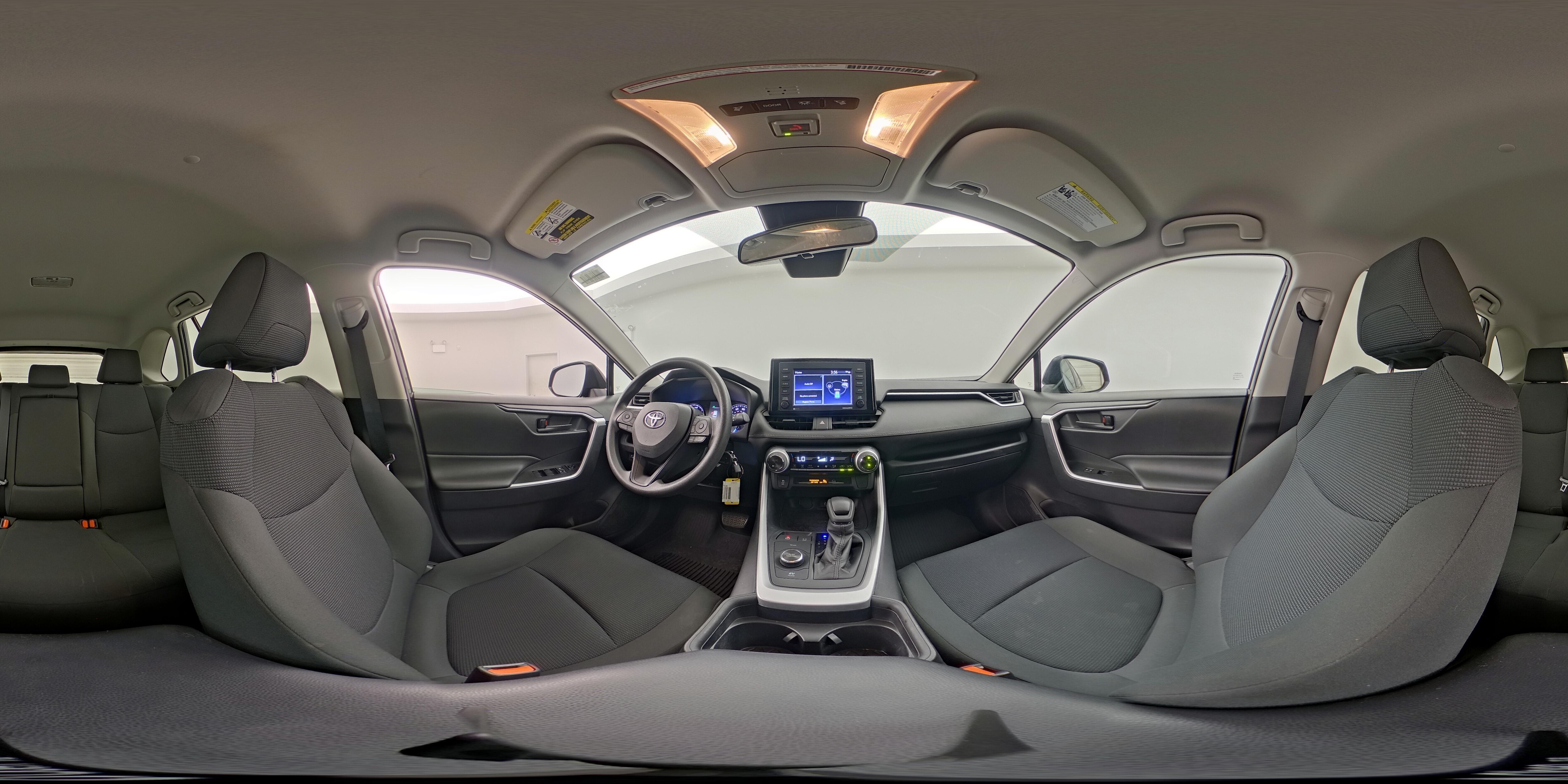2021 Toyota RAV4 LE - Photo 24