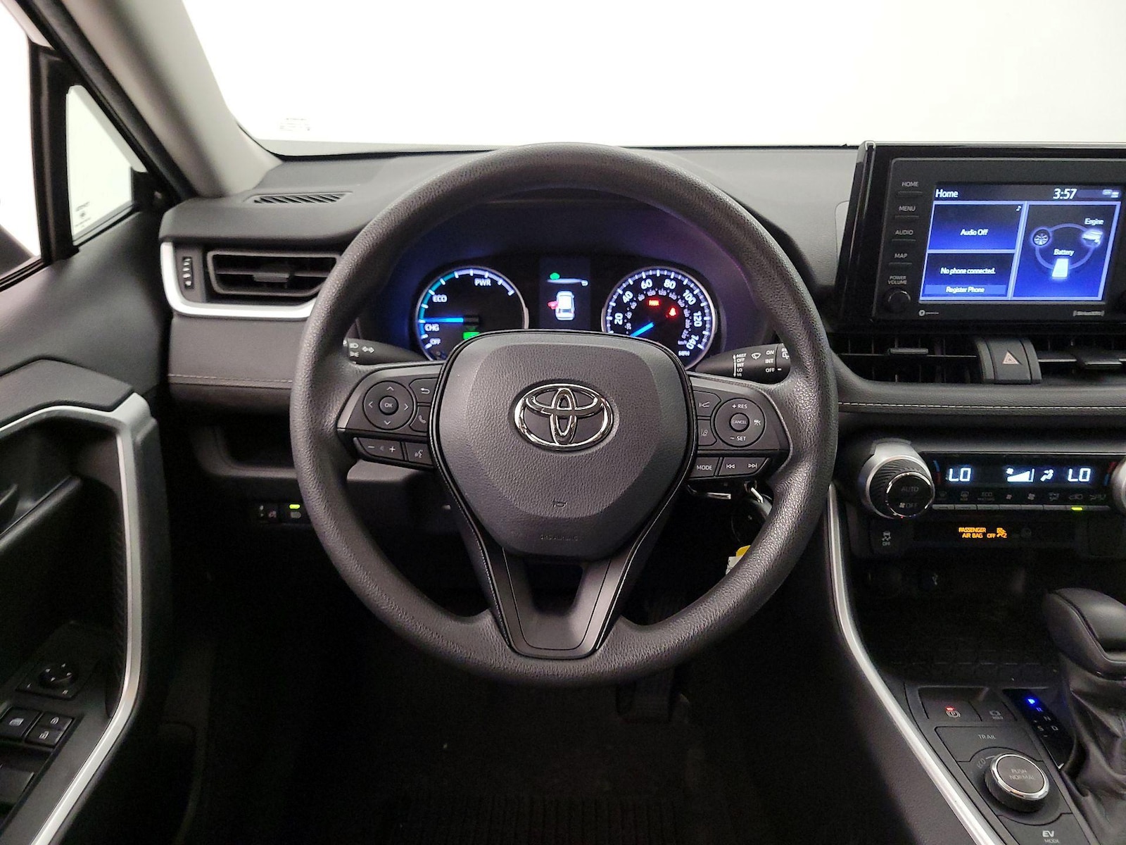 2021 Toyota RAV4 LE - Photo 11