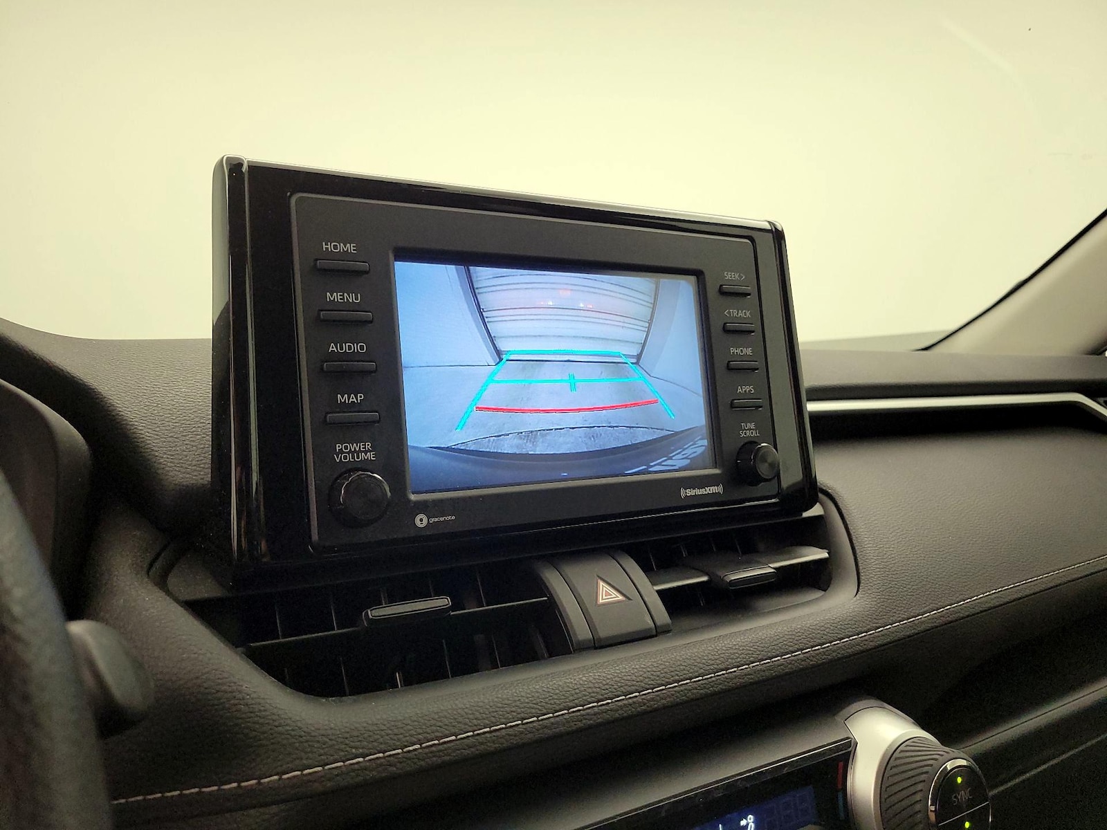 2021 Toyota RAV4 LE - Photo 15