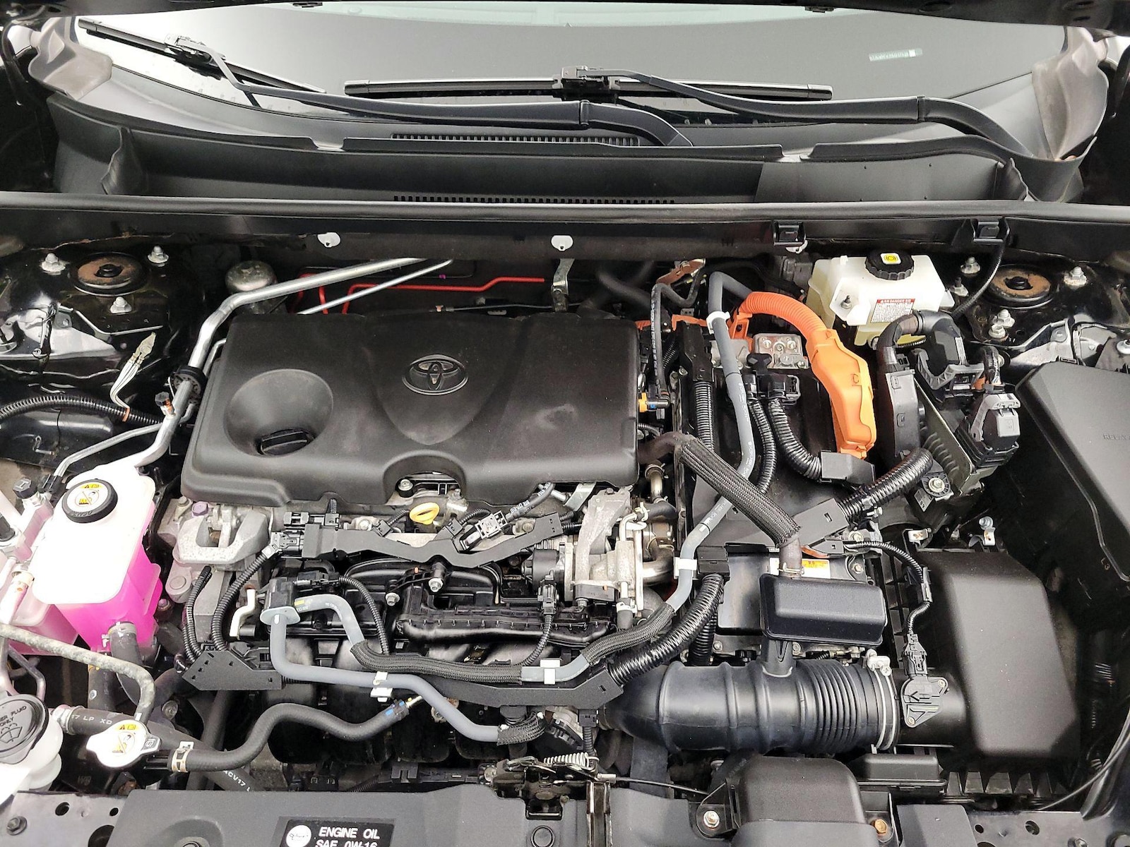 2021 Toyota RAV4 LE - Photo 22