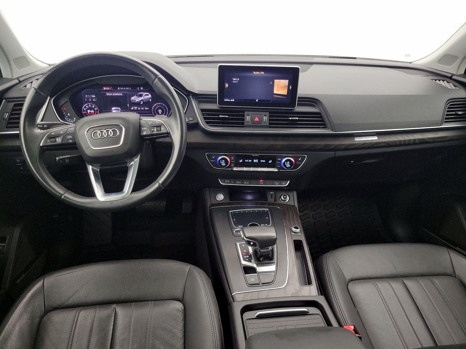 Thumbnail: 2020 Audi Q5 - 9