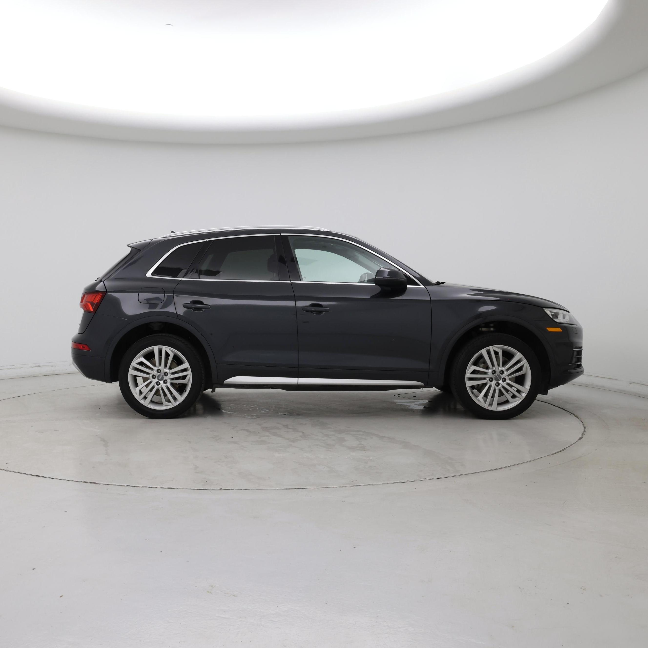 Thumbnail: 2020 Audi Q5 - 7