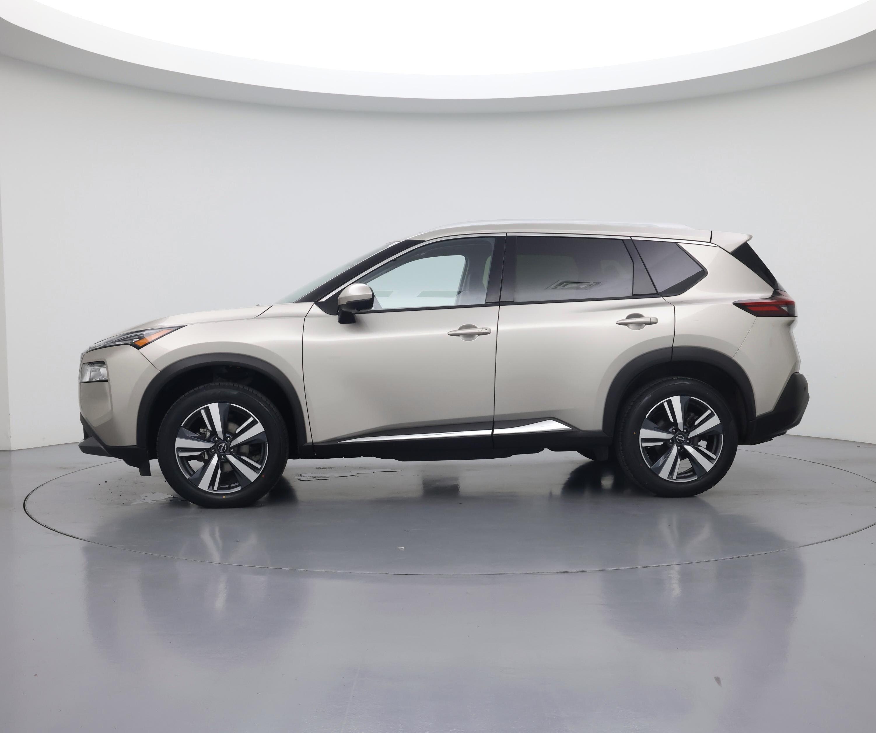 Thumbnail: 2023 Nissan Rogue - 3