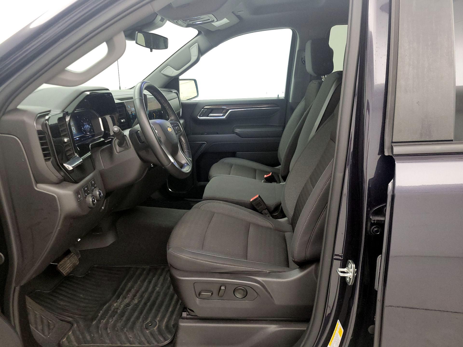Thumbnail: 2024 Chevrolet Silverado 1500 - 11